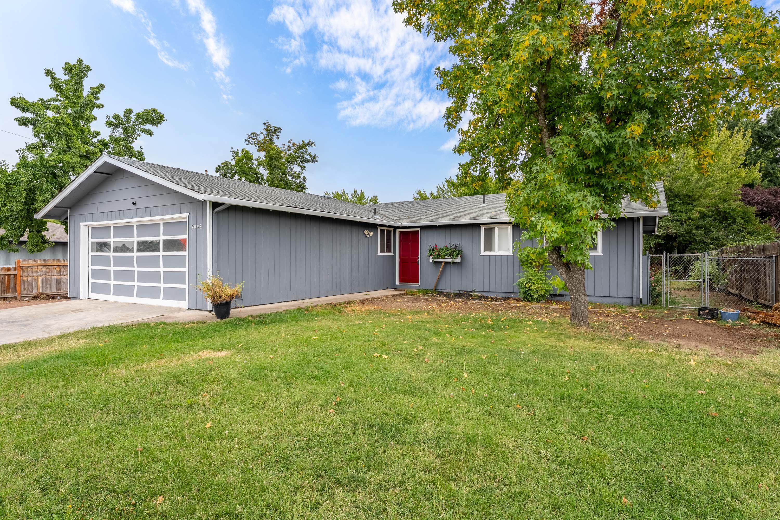 Charming 3-Bedroom, 2-Bath Home in a Prime Location!
Welcome to this beautifully updated 3-bedroom, 2-bath home offering 1,298 SQFT of comfortable living space on a generous 0.18-acre lot. Built in 1975, this home has been refreshed with brand new flooring and fresh paint inside and out, giving it a modern and inviting feel. Enjoy a spacious backyard that's perfect for relaxing or entertaining, plus the convenience of an attached 2-car garage. Located in a desirable and convenient neighborhood, this move-in ready gem is ideal for first-time homebuyers looking for the perfect place to call home. Don't miss this opportunity!