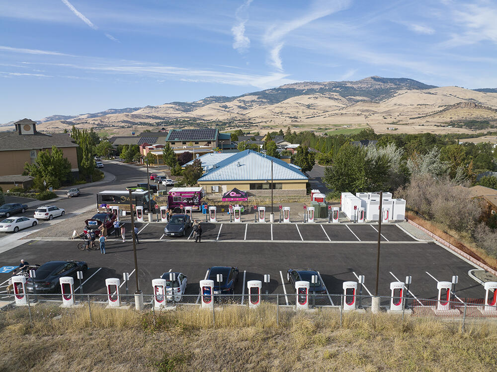 Introducing the cutting-edge EV Super Charger Station at 580 Clover Ln. This 0.57-acre commercial property comes with a long-term lease and modern amenities designed for the future of electric vehicle technology. Featuring 24 advanced EV chargers, this station is a significant contributor to sustainable transportation. Previously operated as a Food Truck Court, the property includes power and water utility hookups for up to three food trucks or trailers. Strategically located near the I-5 south Ashland interchange, it offers convenience for both travelers and locals. Additionally, there is significant potential for income growth, with an initial planning application already submitted to the City of Ashland for a multi-level convenience store and bar. The sale includes comprehensive plans, blueprints, and architectural renderings. Don't miss out on this groundbreaking investment—contact us today!