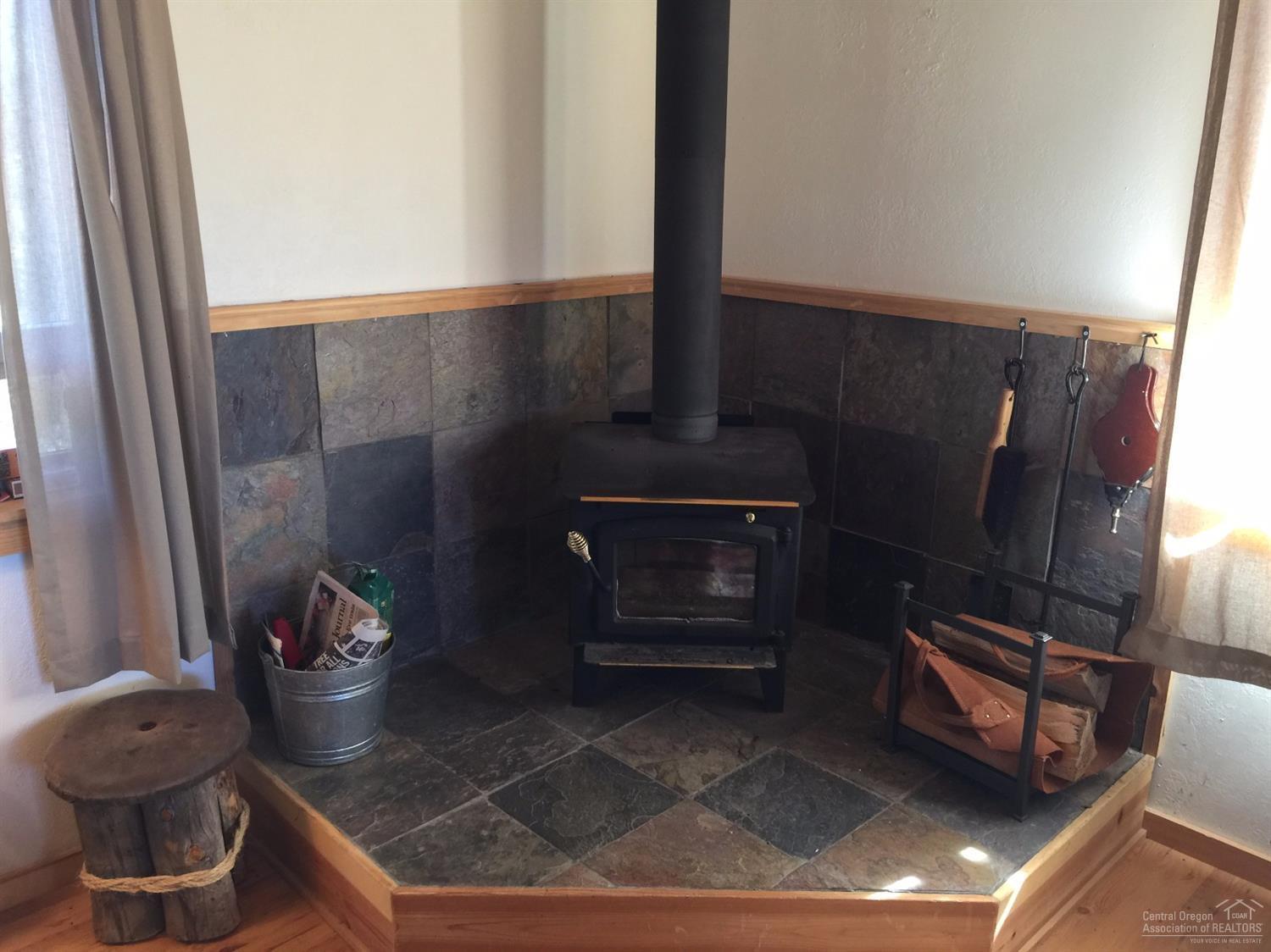 Deschutes River Acre - Residential