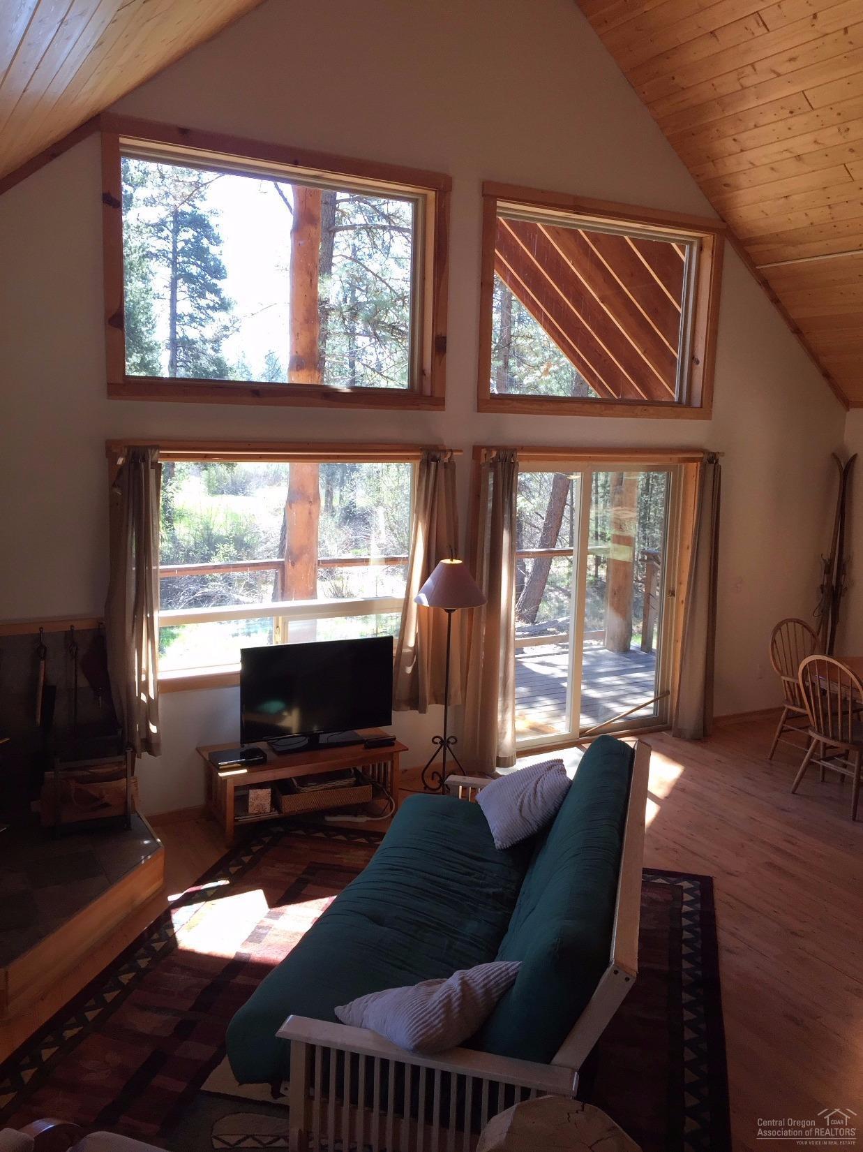 Deschutes River Acre - Residential