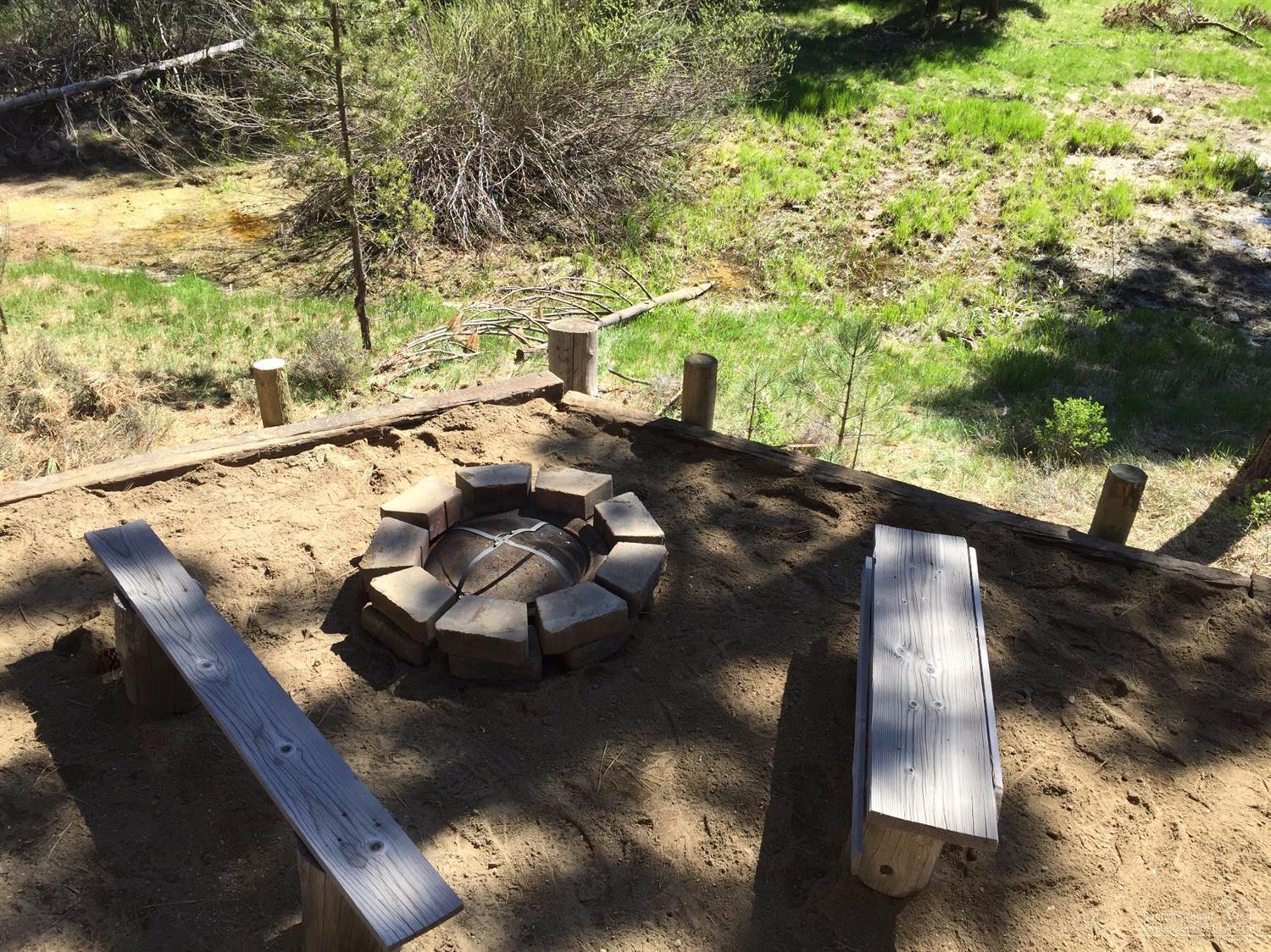 Deschutes River Acre - Residential