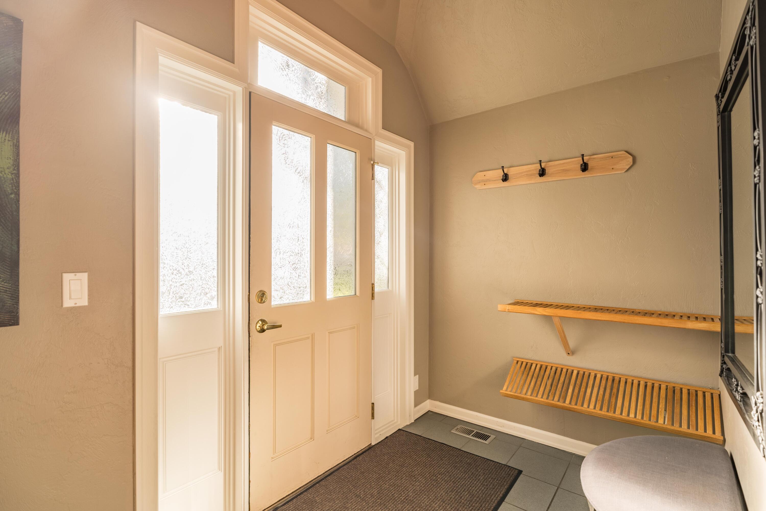 StoneTH - Residential