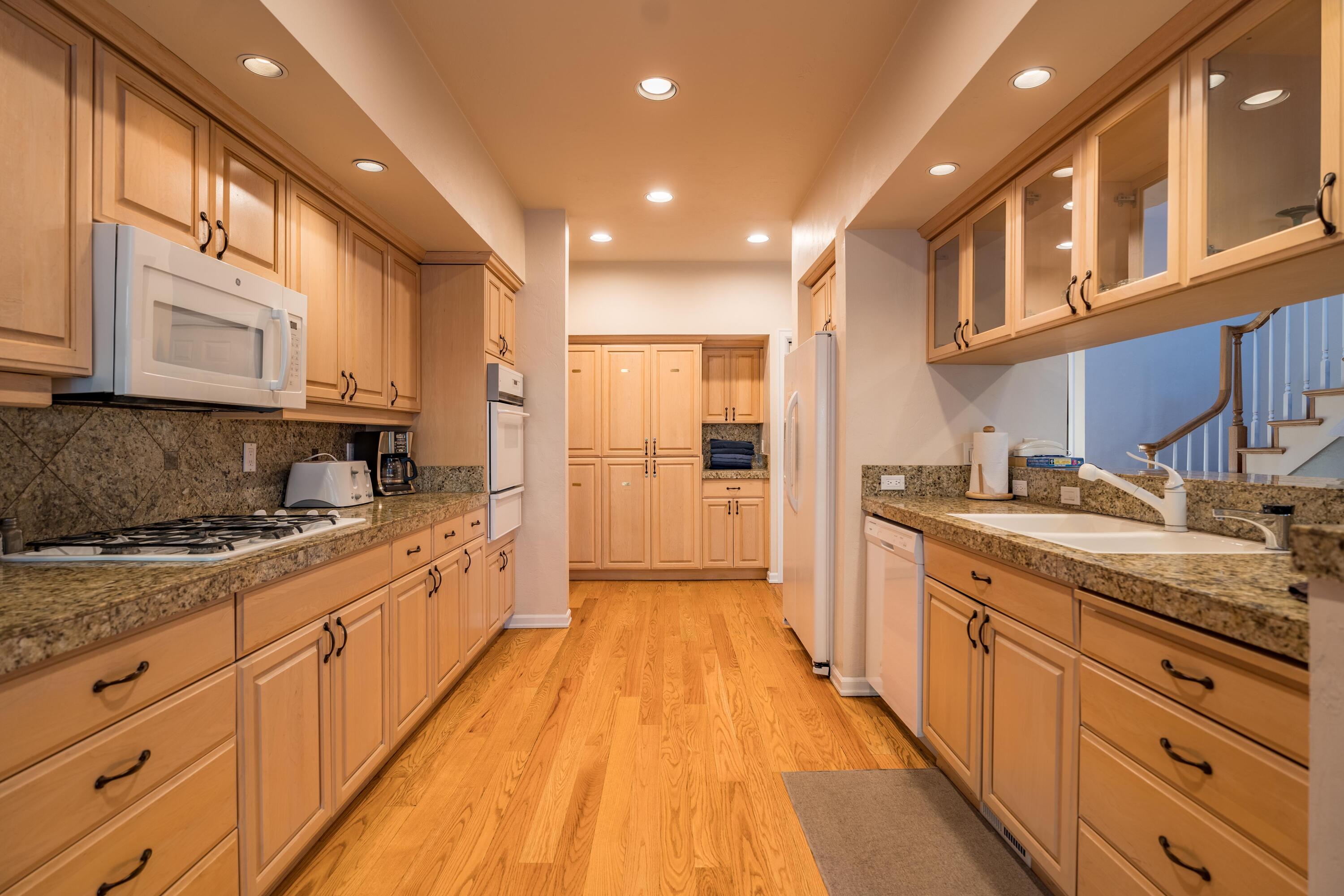 StoneTH - Residential