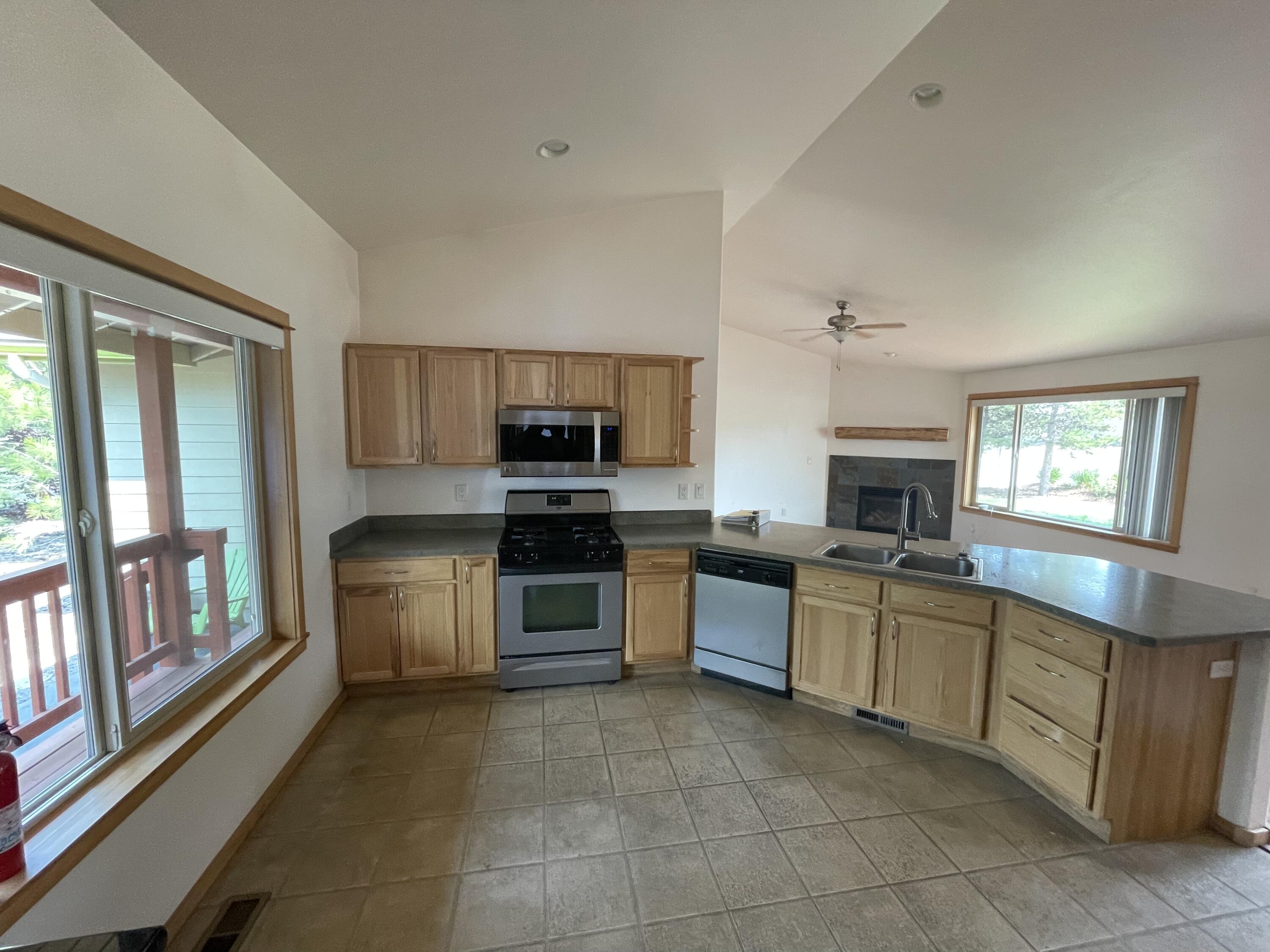 R&W Estates - Residential