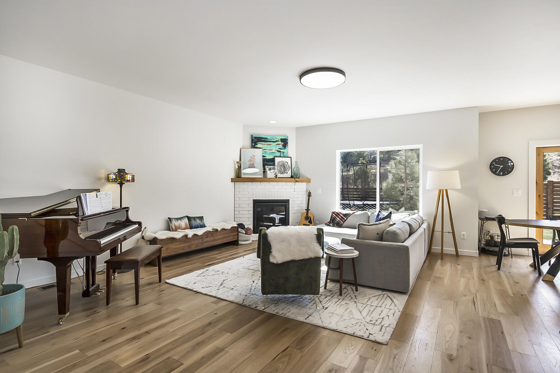 Three Pines - Residential
