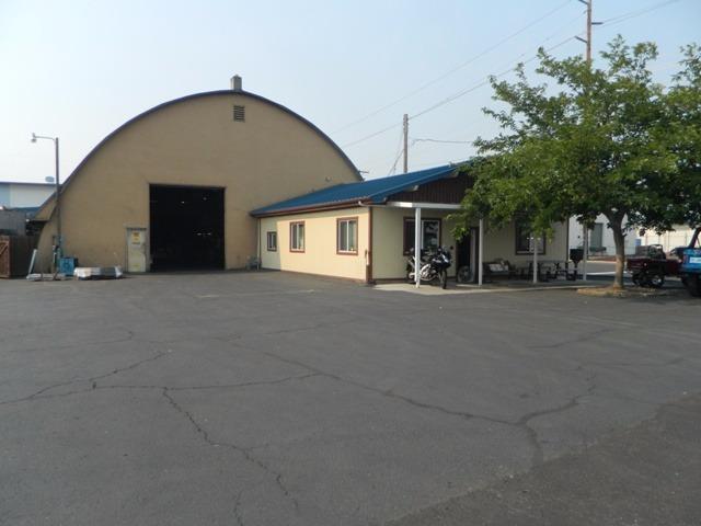 Over 12,200 square feet of warehouse and offices. Perfect for a distribution center, manufacturing, or warehousing in the heart of Medford. Clear span warehouse space. Roll up doors front and back. Fully paved lot. 3 bathrooms. Lots of mezzanine storage. Easily converted to 2 units. Seller will be vacating in the next months.