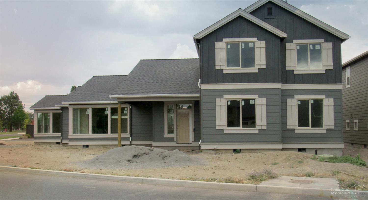 Lava Ridges - Residential