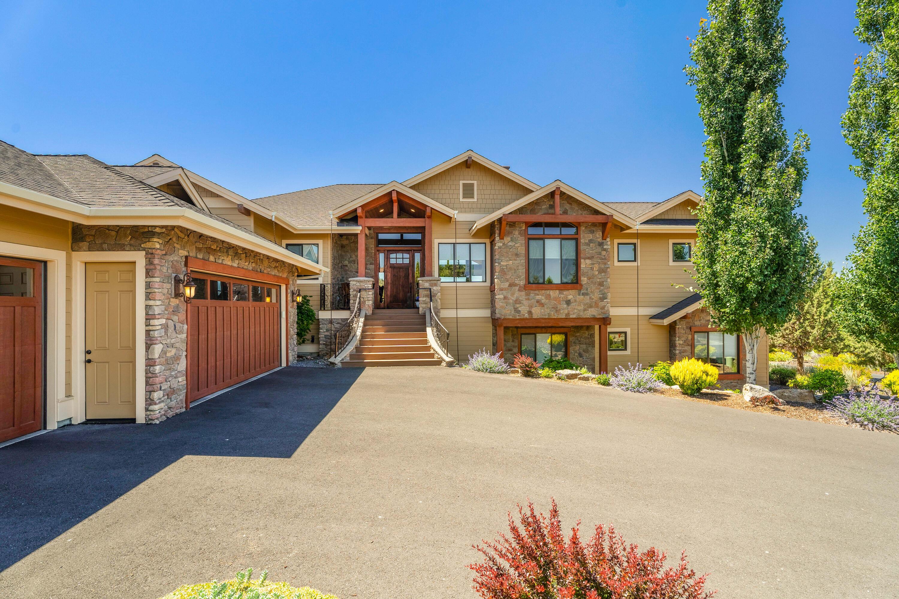 Eagle Crest - Residential