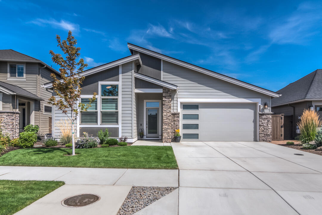 Stunning single level located in the Triple Ridge neighborhood located in SW Redmond! Beautifully maintained neighborhood off SW Canal w/quick easy access to Redmond, Bend & the airport. Built by the award winning Pahlisch Homes the Wentworth features a well designed floor plan w/a spacious inviting entry, open great room, stylish kitchen, large island, Quartz countertops, SS appliances, walk-in pantry & lots of storage. The flex space offered off the kitchen could be used for an office or exercise room. Your serene master suite welcomes you w/a freestanding soaking tub, separate private water closet room, dual vanity, quartz countertop & large walk-in closet. Your spacious & finished double car garage offers room for most of your storage needs. Enjoy your covered rear patio w/a fully landscaped & fenced backyard. HOA maintains front yard and community pool. This home is close to many Central Oregon Golf Courses.