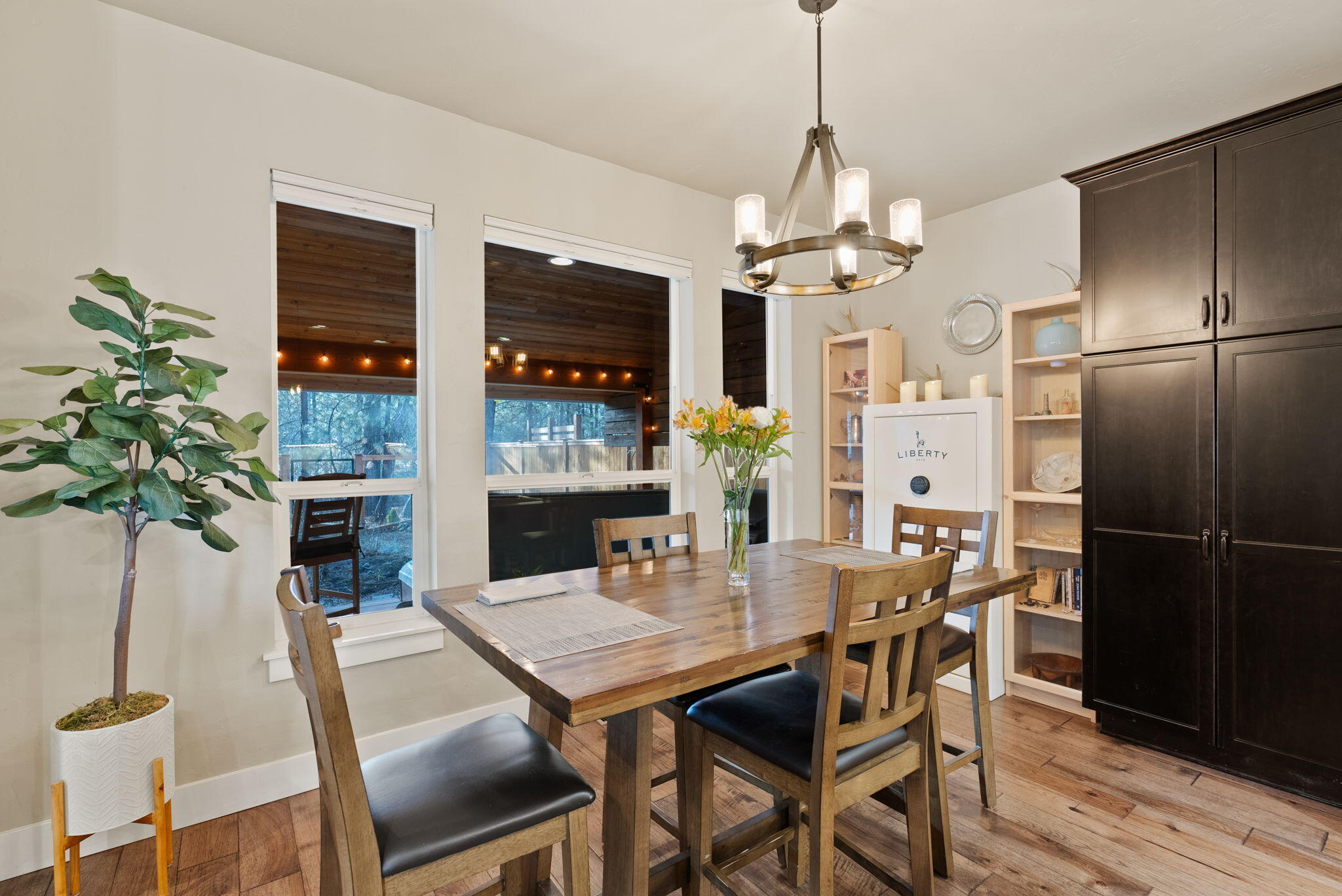 Roaring Springs - Residential