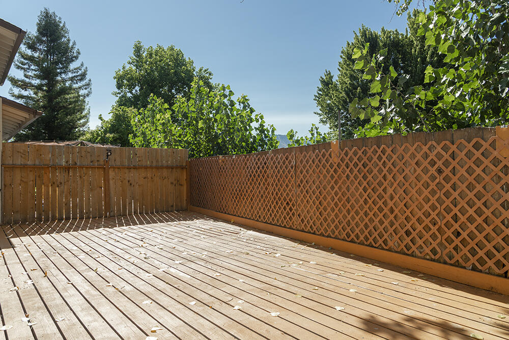 Royal Oaks Estates - Residential