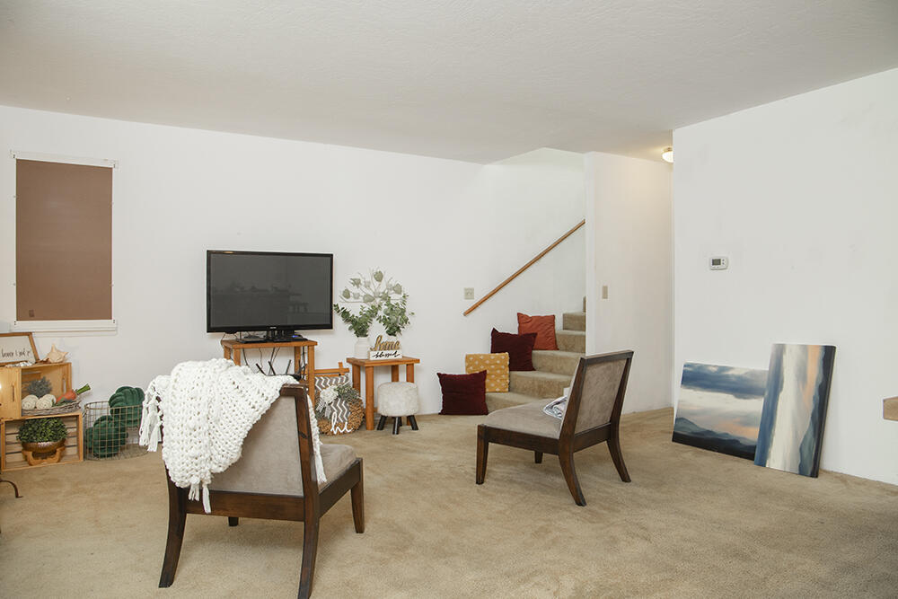 Royal Oaks Estates - Residential