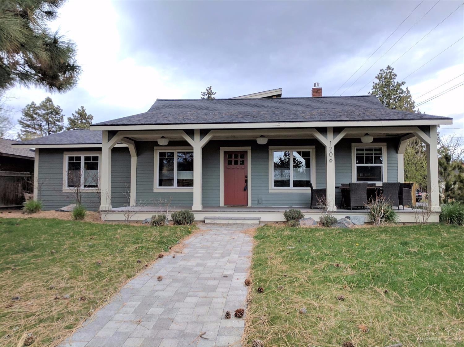 This meticulously cared for Westside beauty has a special warm and modern charm displayed through the hand-crafted details of Douglas fir floors, built-ins and cabinets. Newly remodeled modern kitchen with Wolf range and farmhouse sink. Master on the main with a gorgeous spa bathroom including a claw-foot tub! Huge light and bright addition with heated concrete floors, bed, bath & living space as well as room to add a kitchen. Let's not forget the beautiful fully landscaped corner lot.