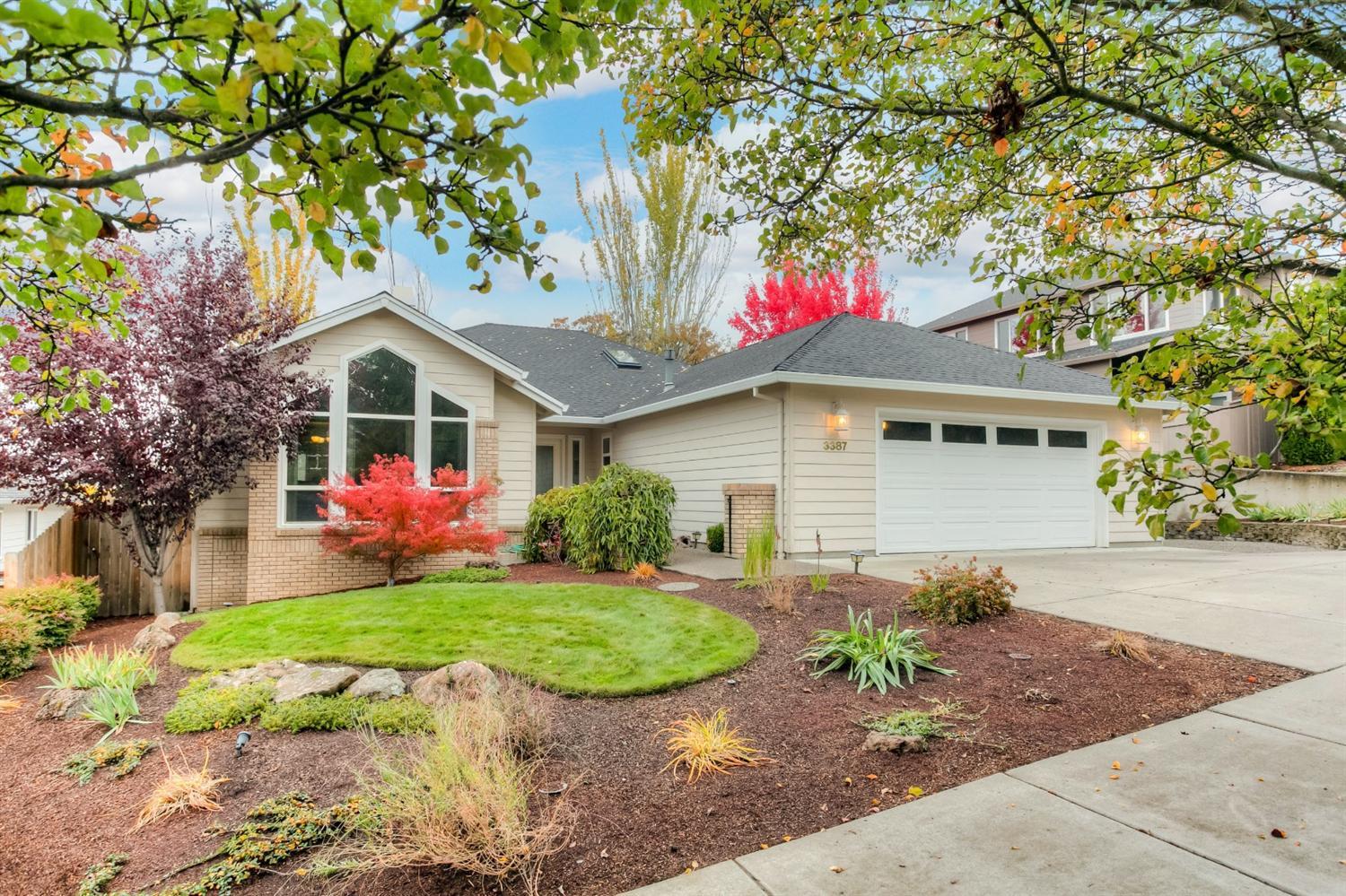 Well maintained 4-bedroom single level home in desirable Eastside location. Contemporary floor plan with nice views, formal living and family room with brick fireplace and slider to covered deck. The open kitchen features newer stainless appliances, Granite counters, built-in microwave, wall pantry and center island with breakfast nook and separate formal dining. The large master suite offers a walk-in closet with double vanity, water closet and skylight in the bath. Light and bright with vaulted ceilings, formal entry, ceramic tile floors, newer light fixtures, all new commodes, ceiling fans and oversized and fully finished 2-car garage. Professionally landscaped with timed sprinklers front and back, dog run and nice side yard. This home is located in Abraham Lincoln School district and offers great curb appeal and potential for RV parking. A must tour!