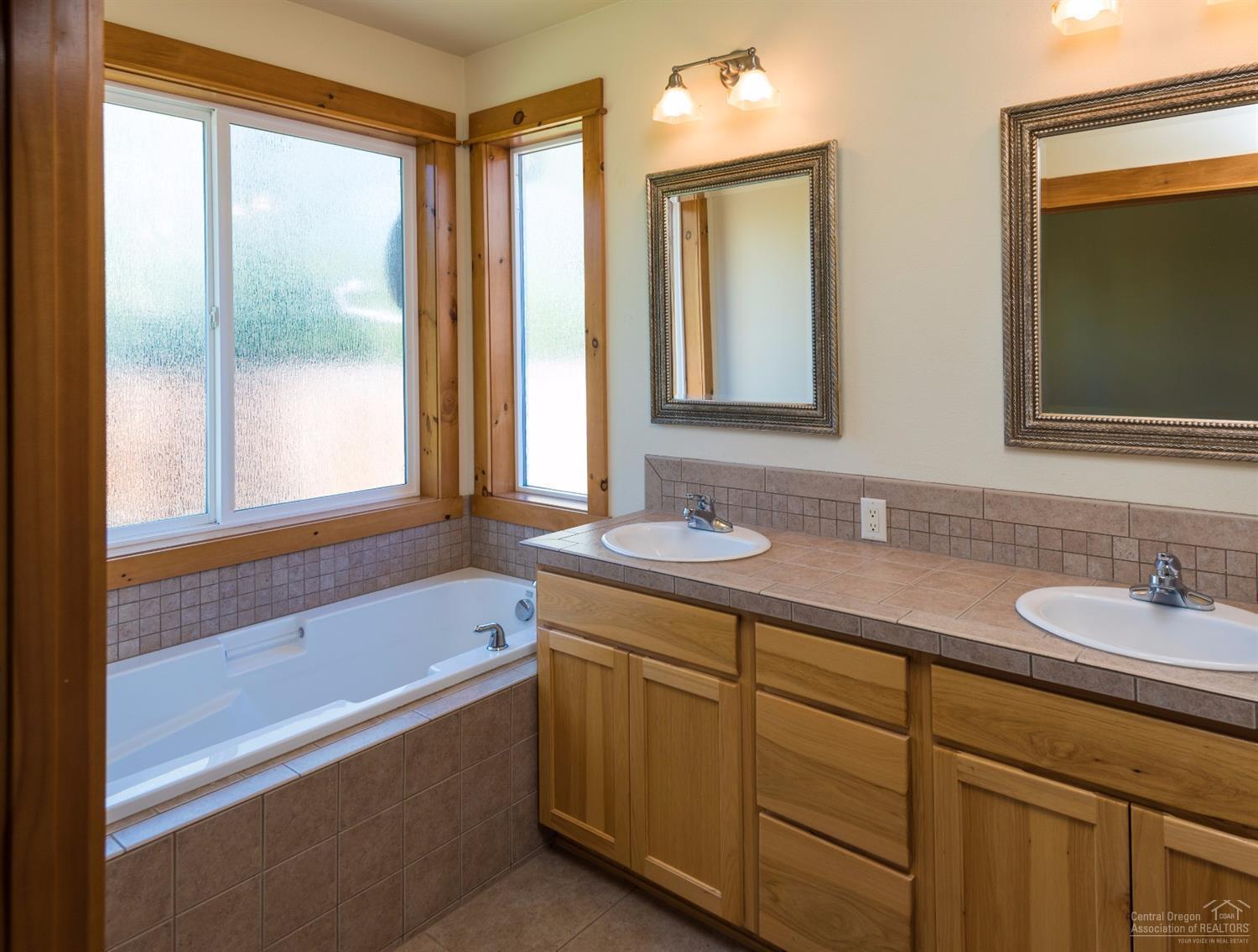 Vista Meadows - Residential