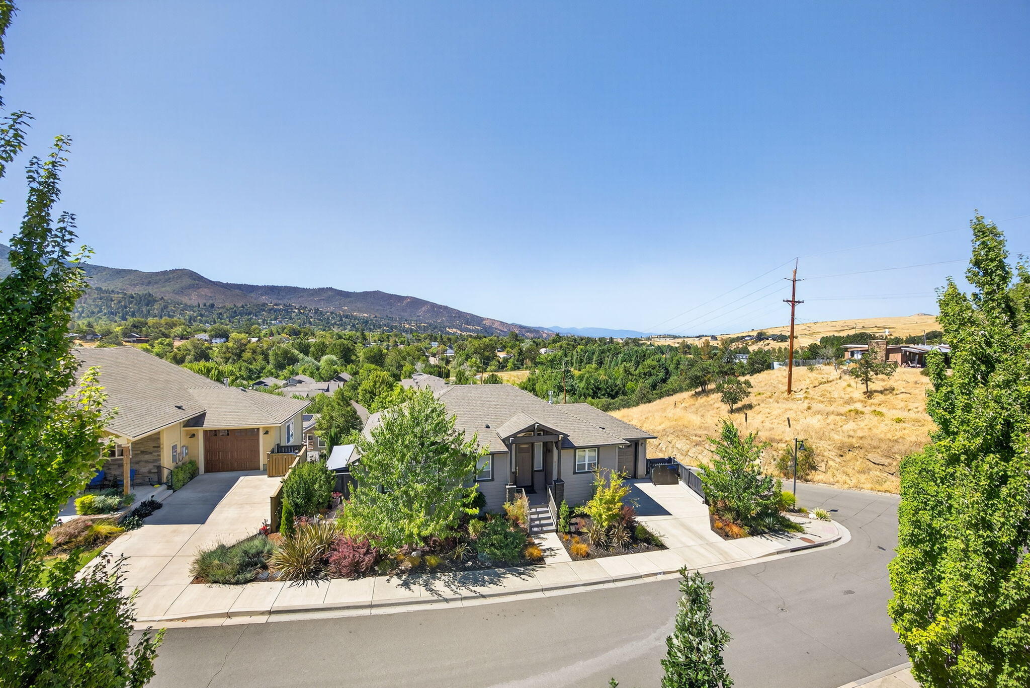 Meadowbrook Park II At North Mountain - Residential