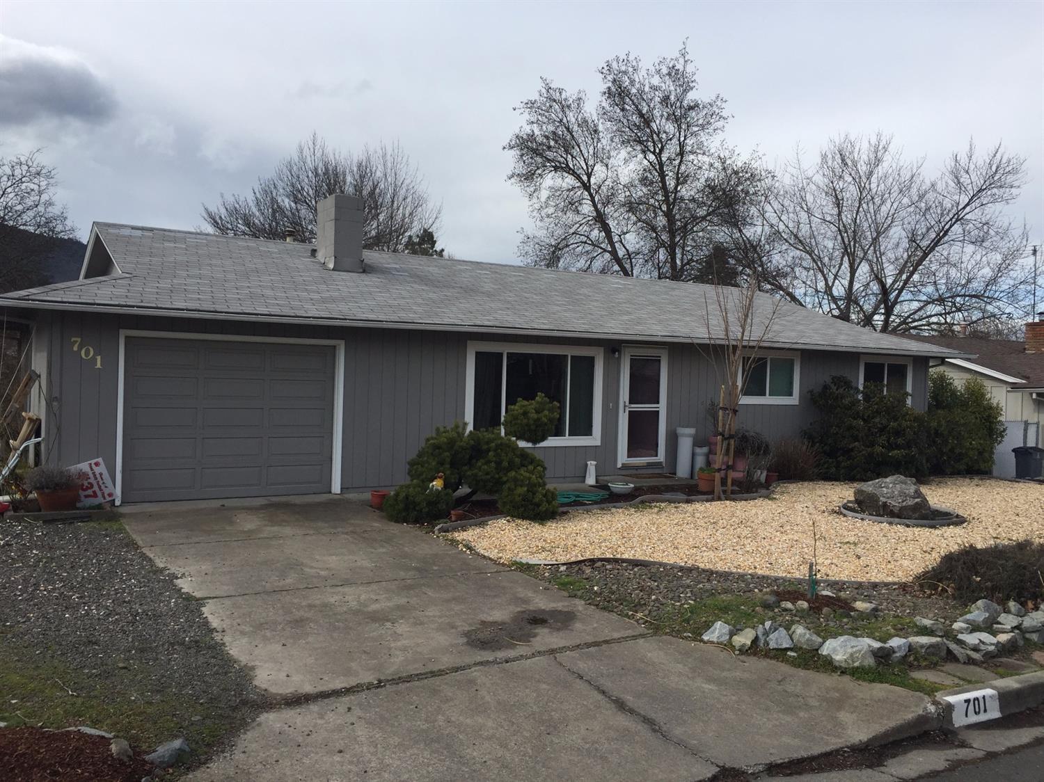 Four bedroom house on nice sized corner lot. Convenient to Helman elementary school.
