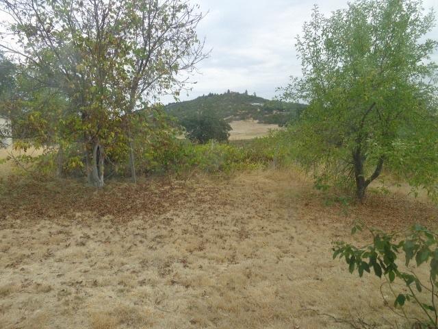 Great ranch land with 39+ acres, 17 acres irrigated. House has 4 bedrooms, 1.5 bathrooms. Sold as-is. Possible vineyard?! Value in the land. Buyer to do due diligence with county, EPID, etc. This is a Fannie Mae HomePath property.