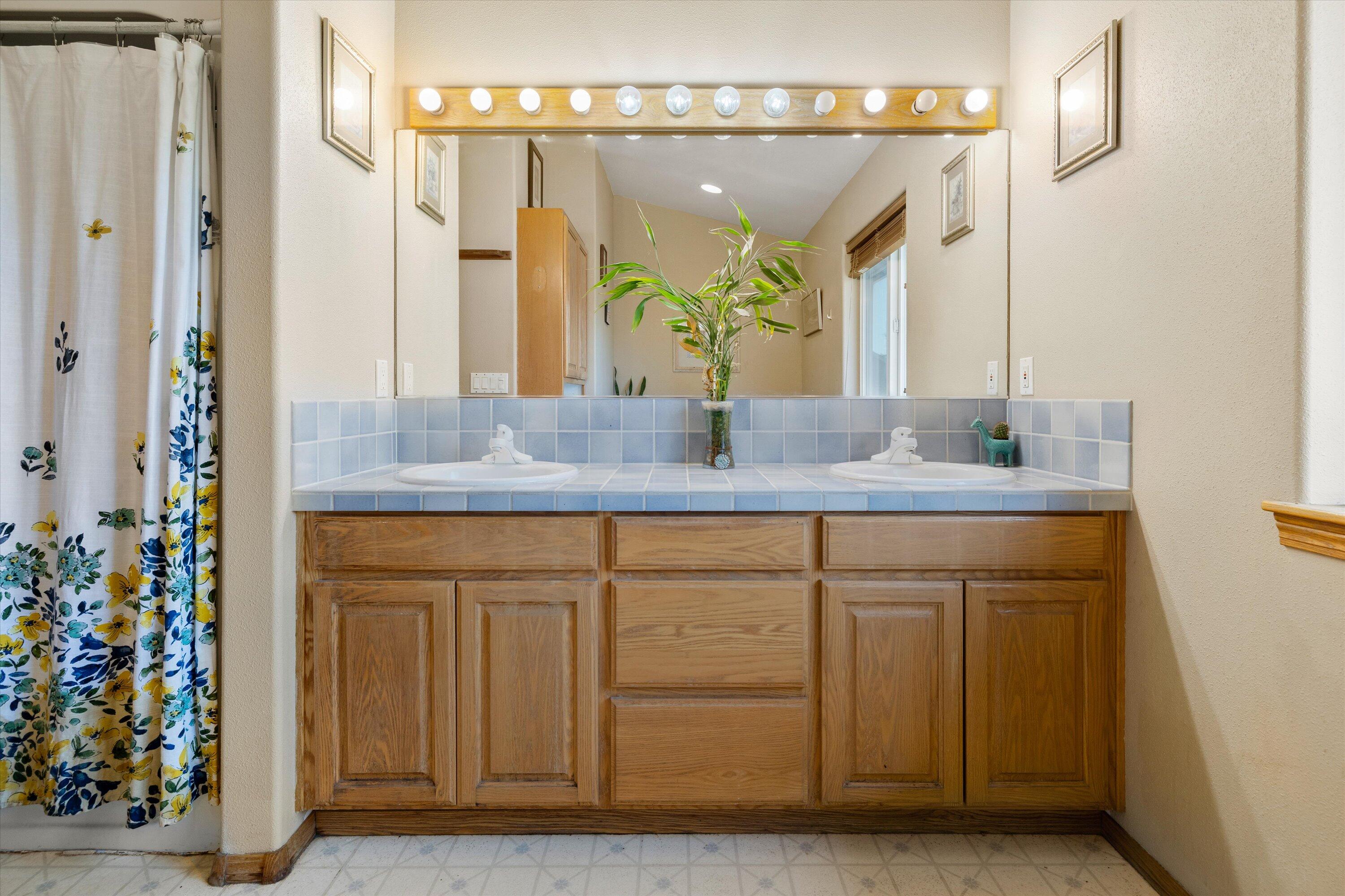 Ladera - Residential