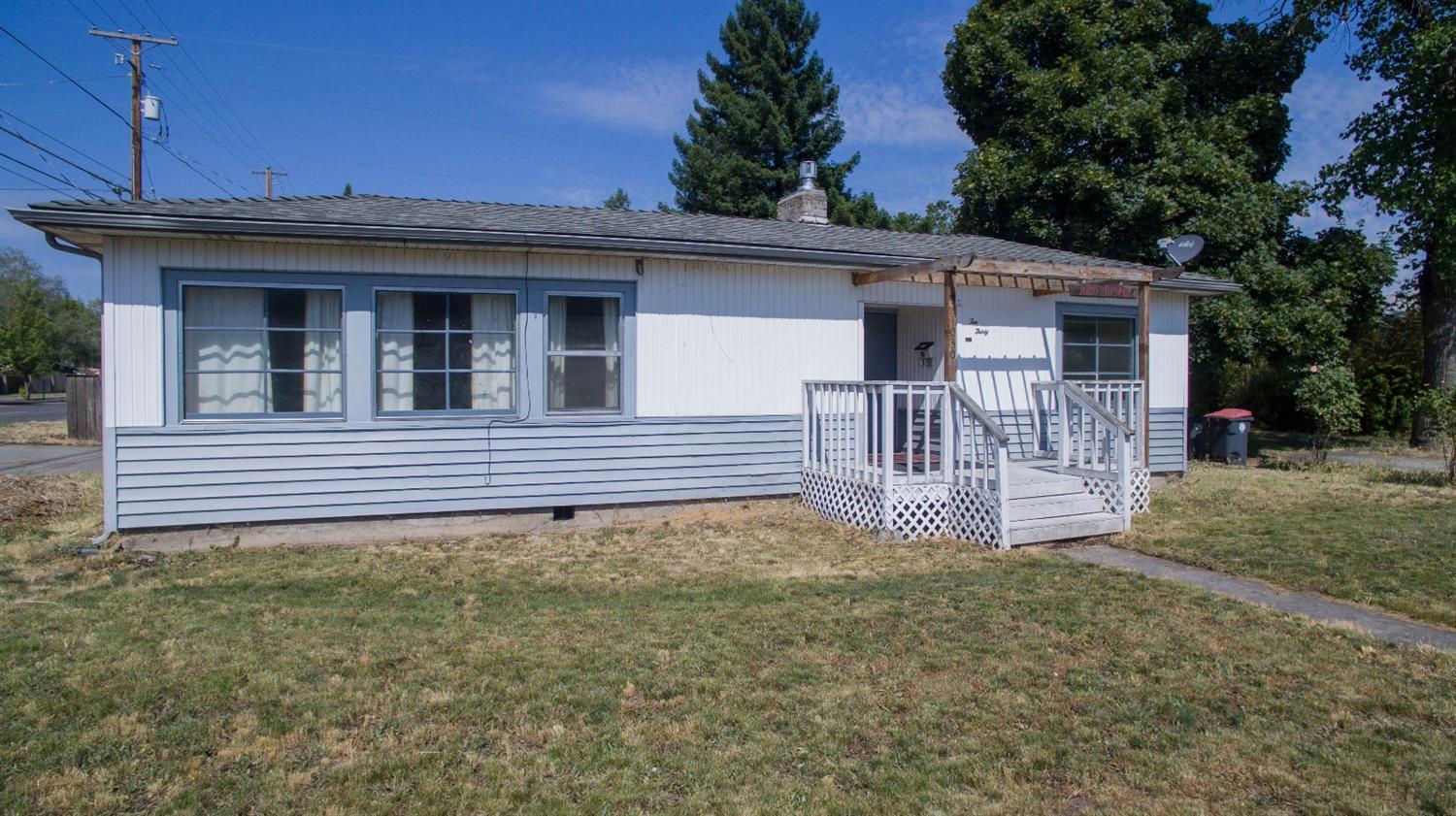 Perfect for the first-time home buyer or someone looking to downsize, this home is conveniently located near Fichtner-Mainwaring Park, golf at nearby Stewart Meadows, and the new Providence Health Center. Washer, dryer, and refrigerator are included. Bring your garden tools and imagination to transform this large yard into your own oasis. Property sold as-is.