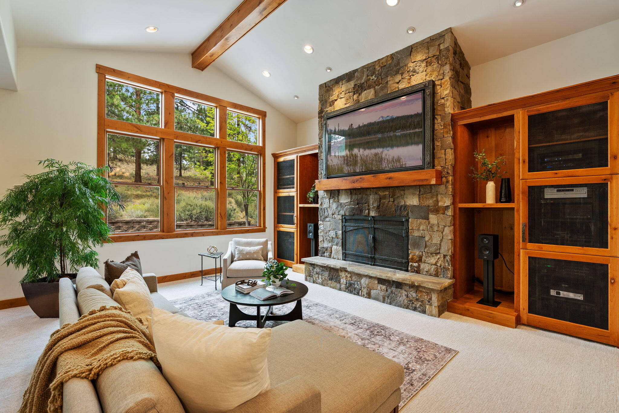 Skyliner Summit - Residential