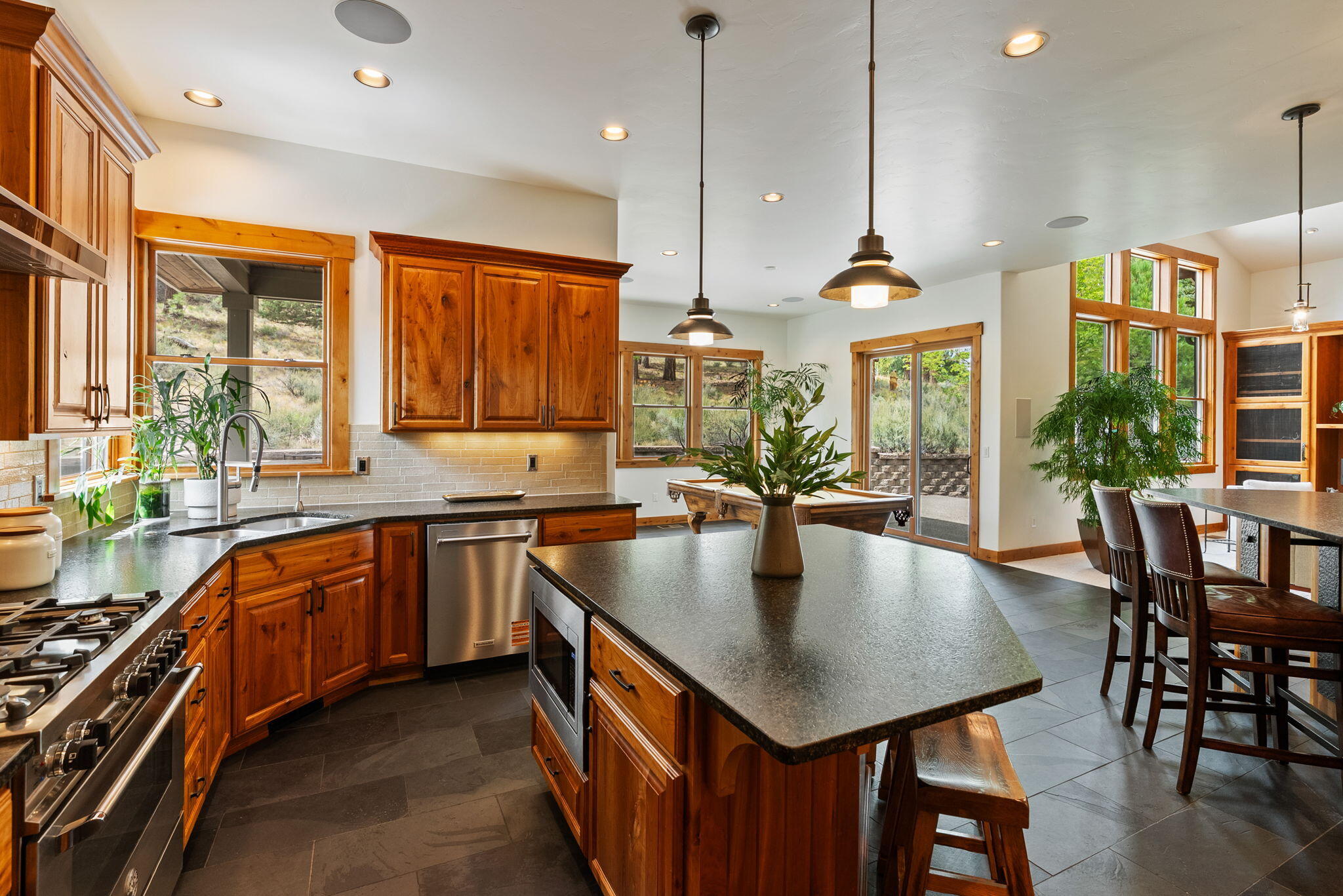Skyliner Summit - Residential