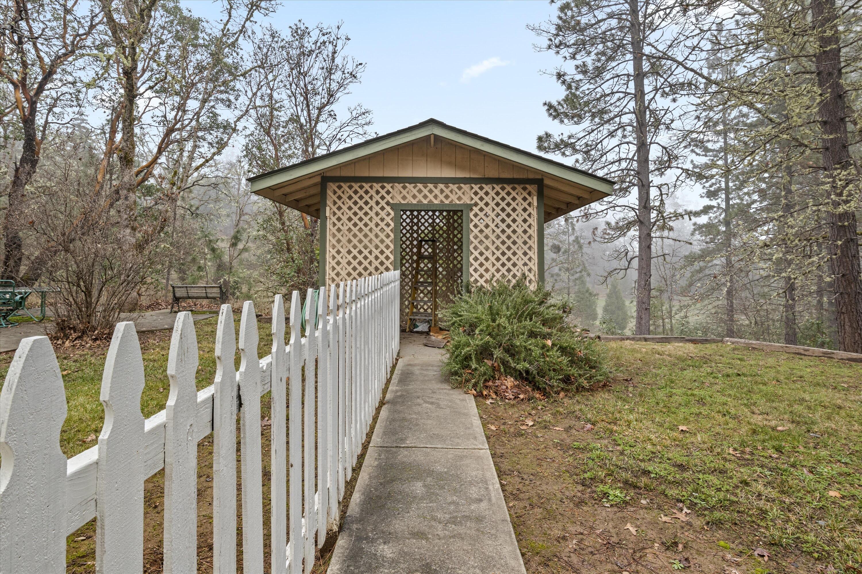 Three Pines Fruit Tracts - Residential