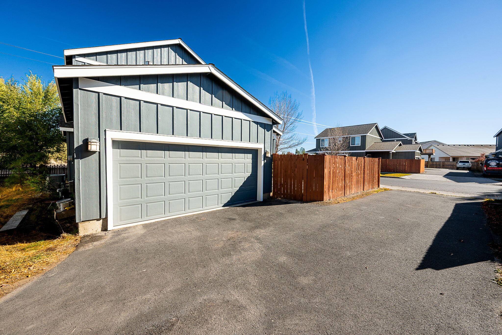 27th Street Crossing - Residential