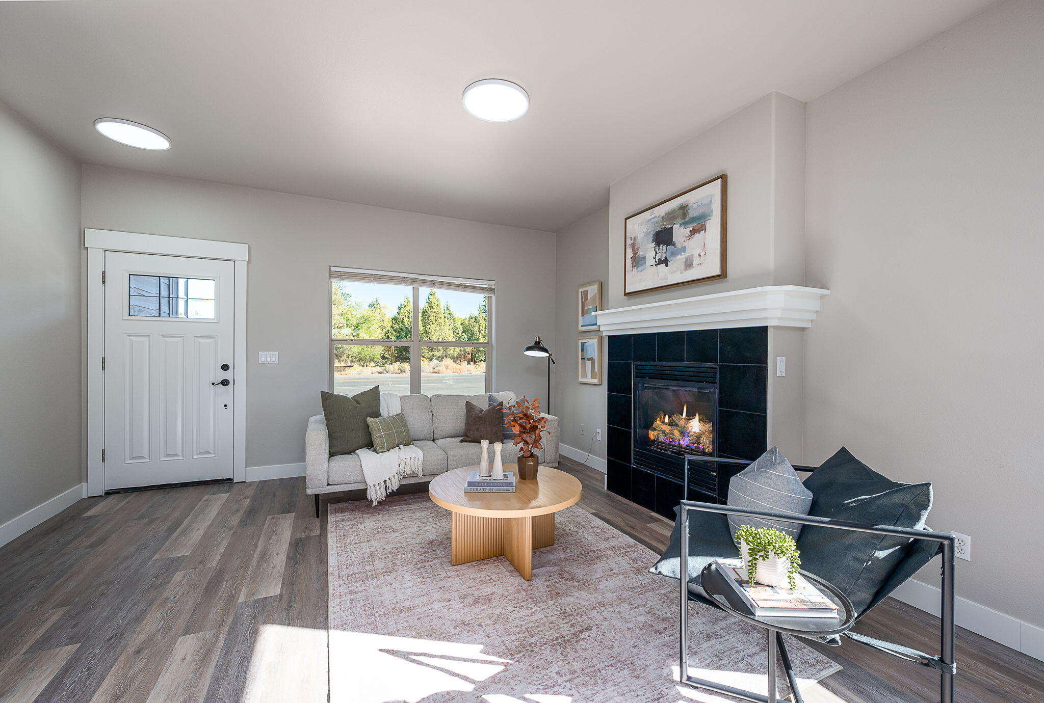 27th Street Crossing - Residential