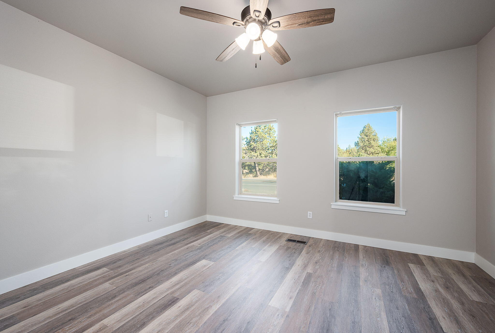 27th Street Crossing - Residential