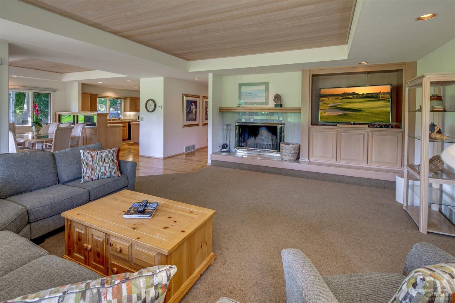 Fairway Point Villag - Residential