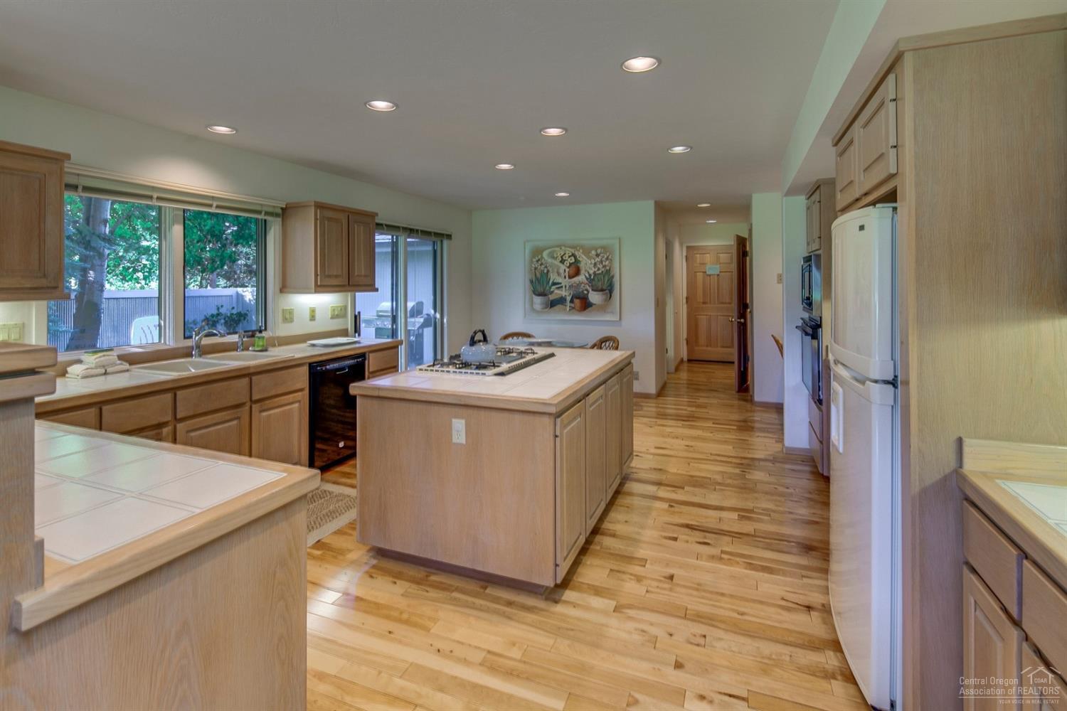 Fairway Point Villag - Residential