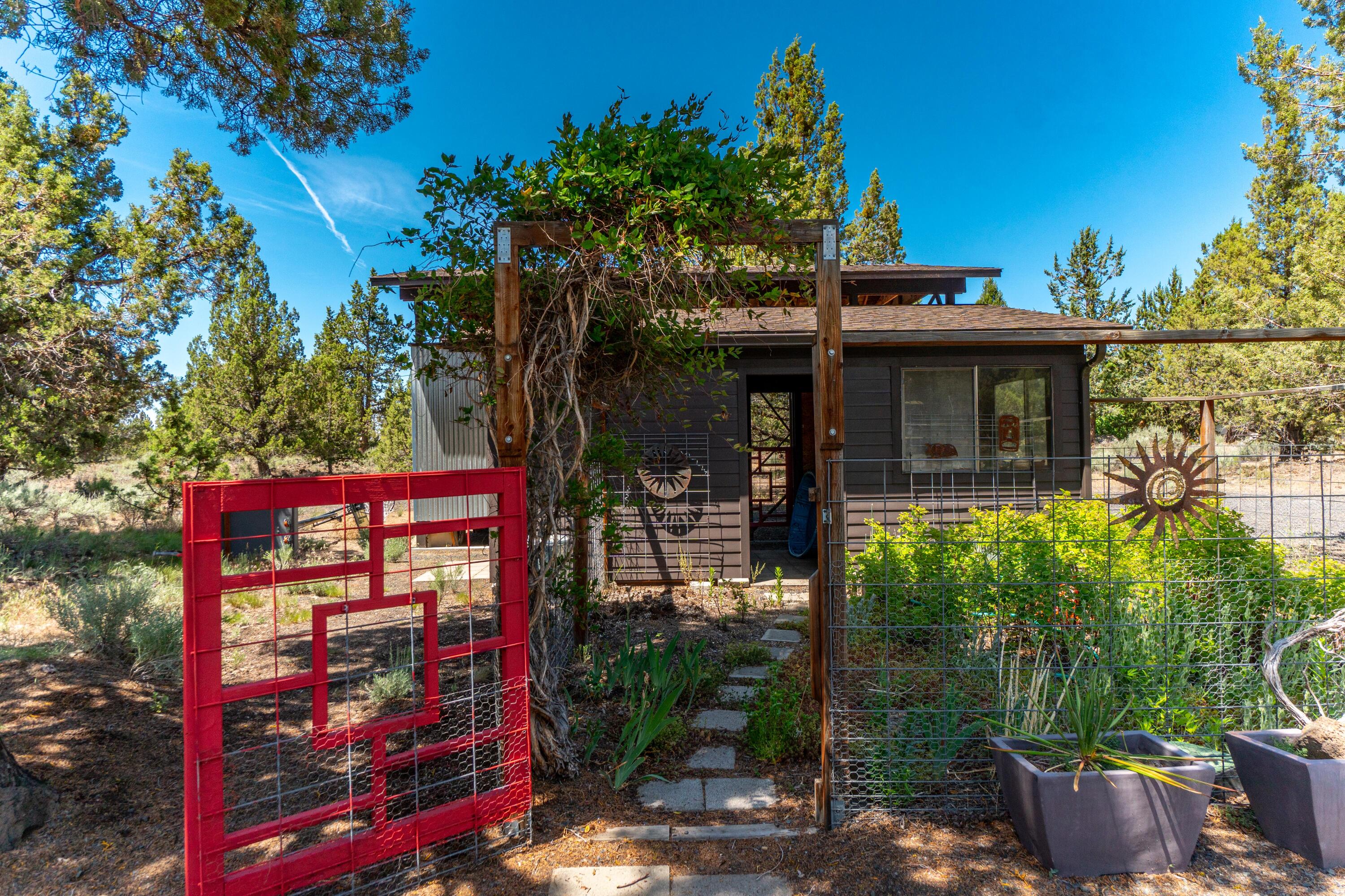 Lovestone Acres - Residential