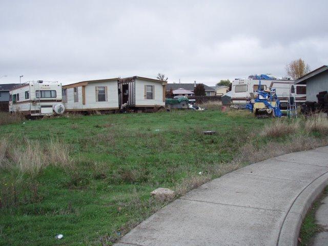 Hamrick Gardens - Land