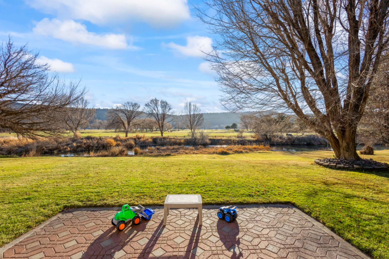 Meadow Lakes Estate - Residential