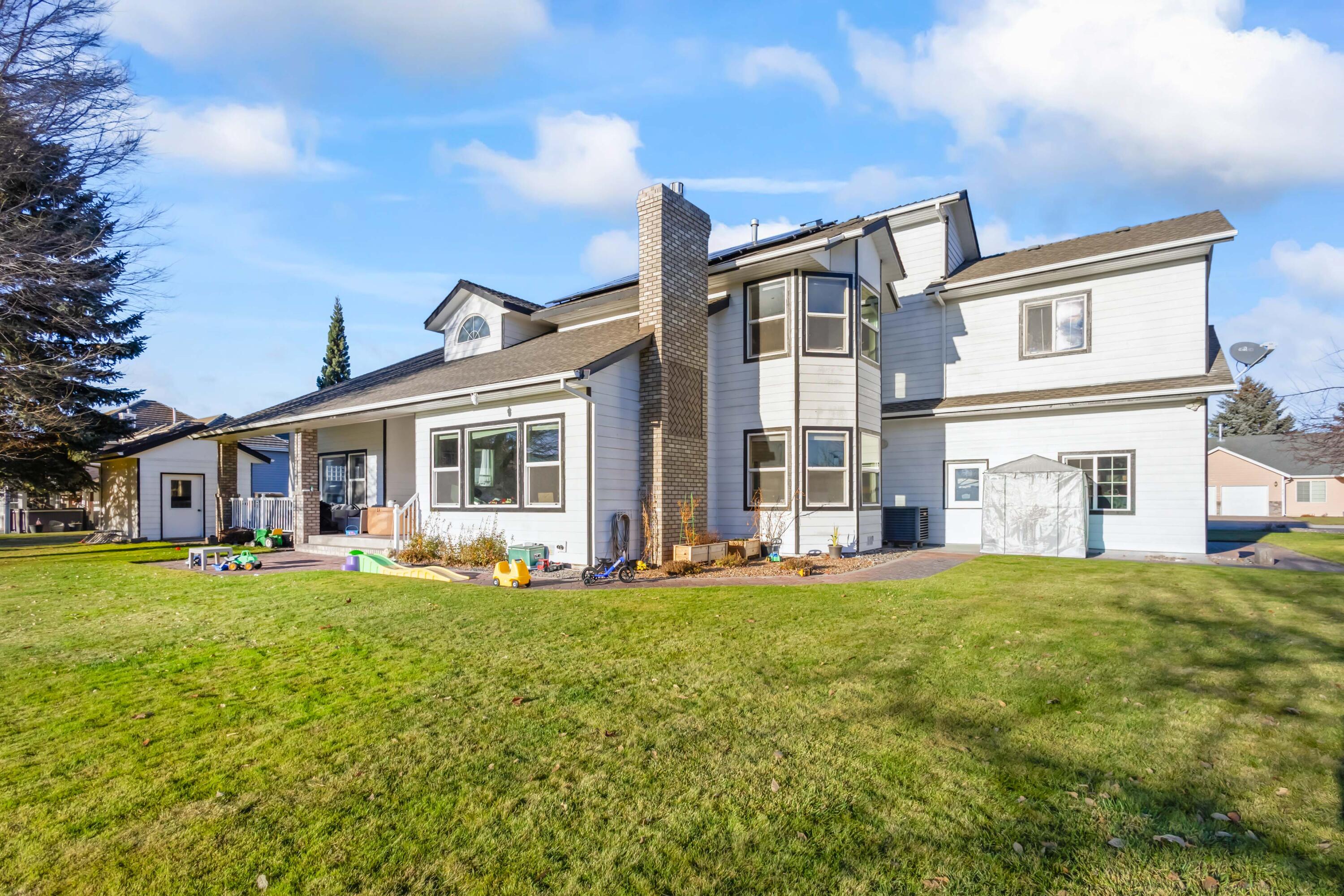 Meadow Lakes Estate - Residential