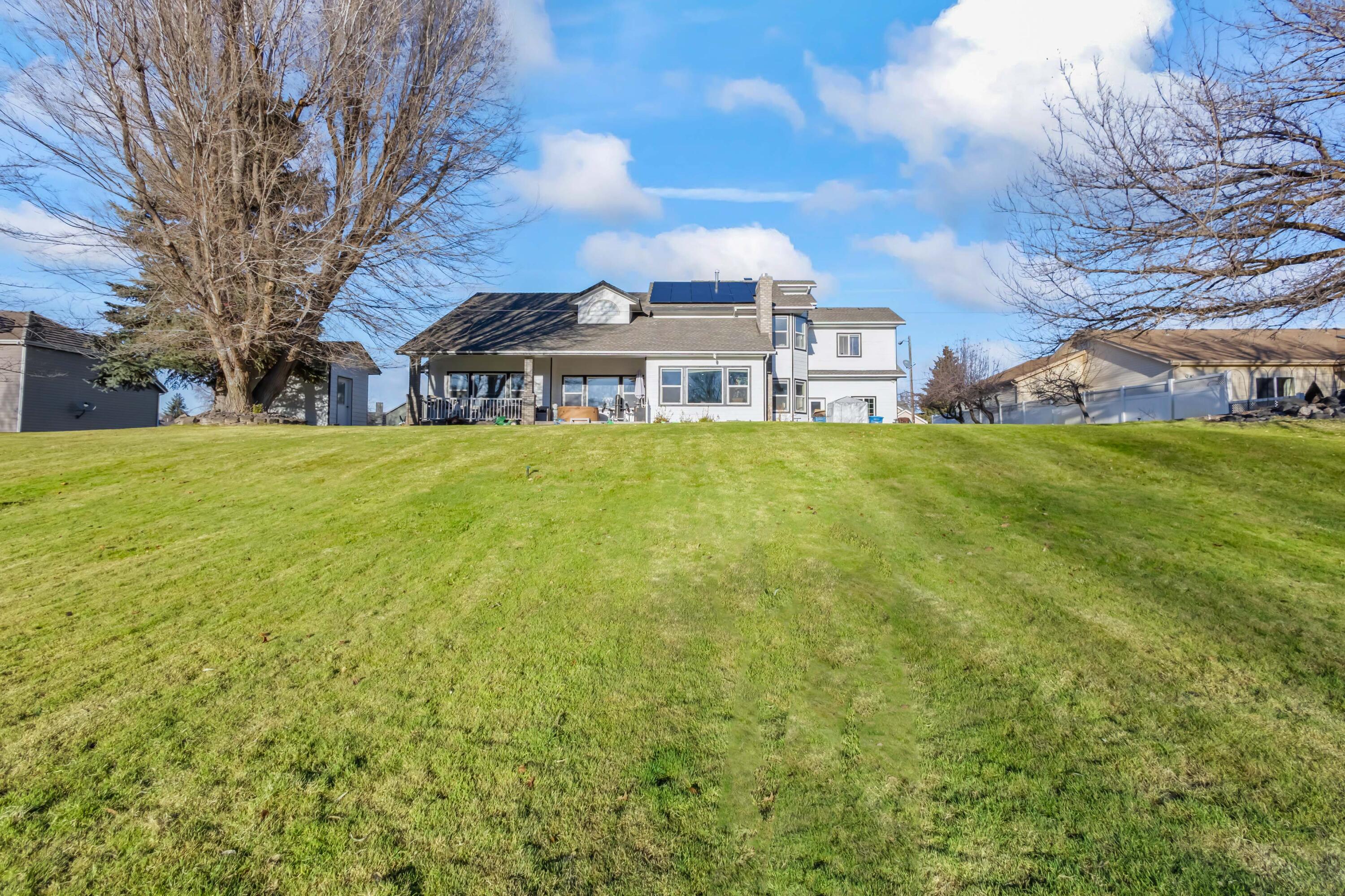 Meadow Lakes Estate - Residential