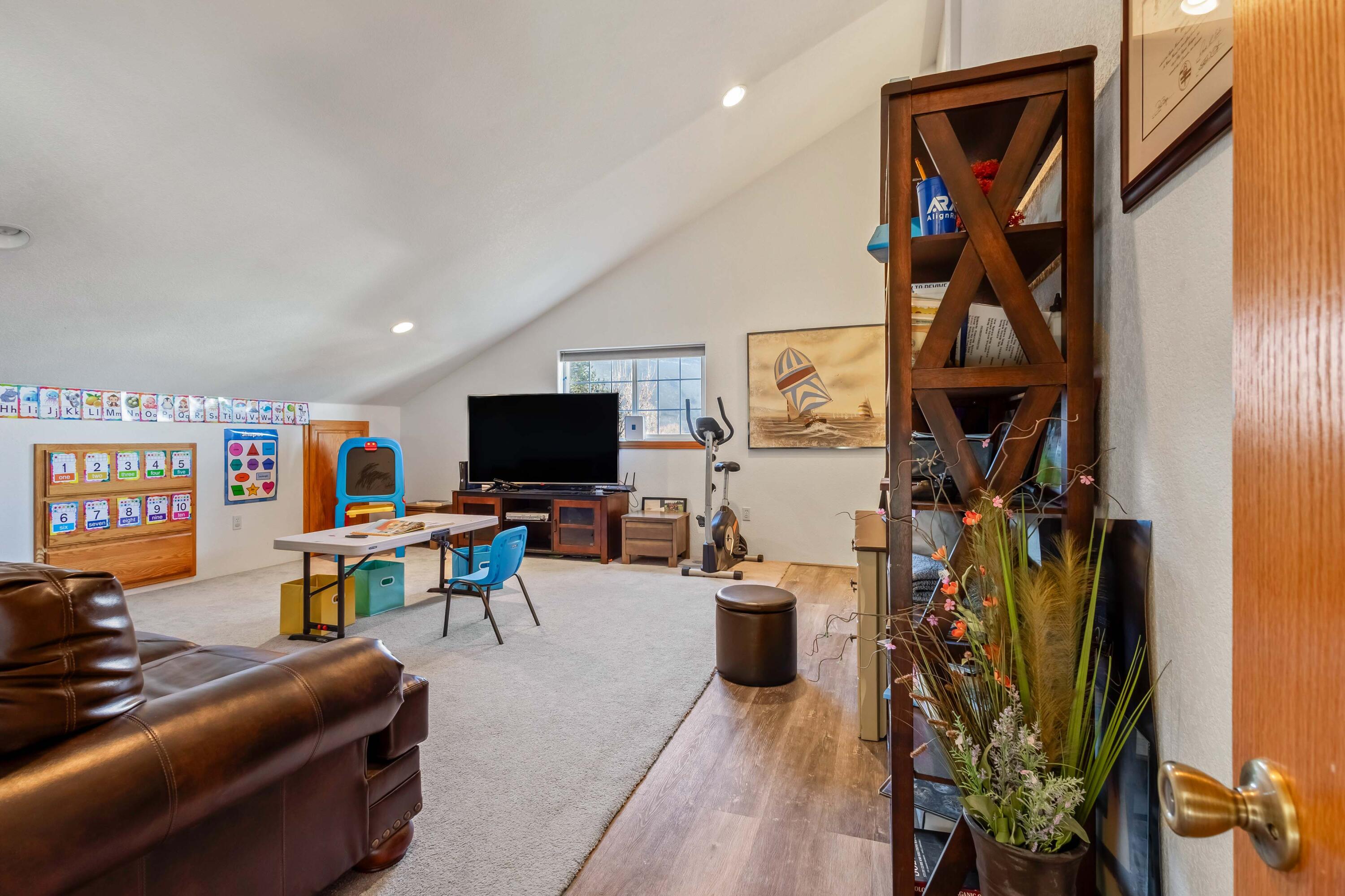 Meadow Lakes Estate - Residential