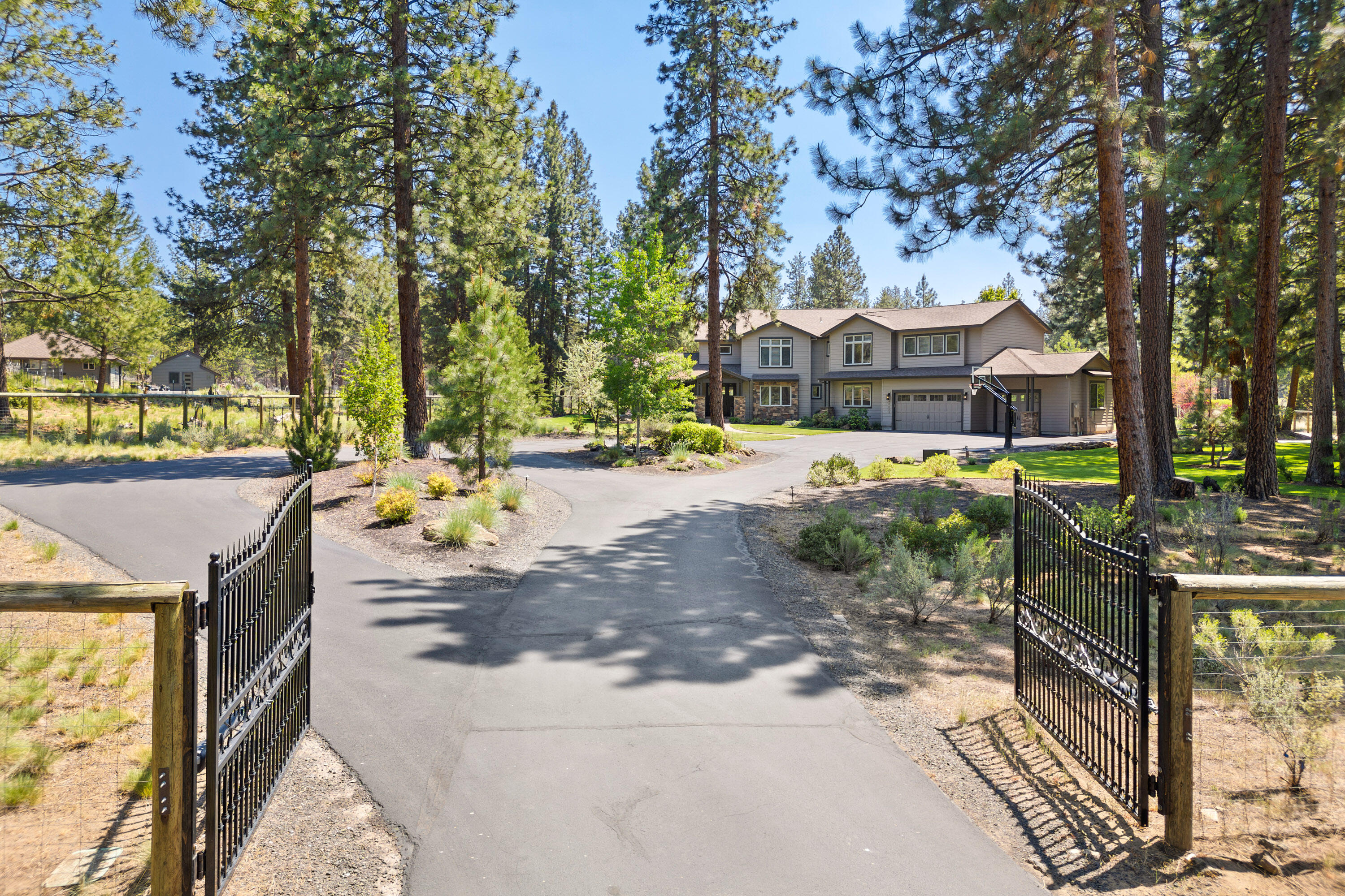 Woodside Ranch - Residential