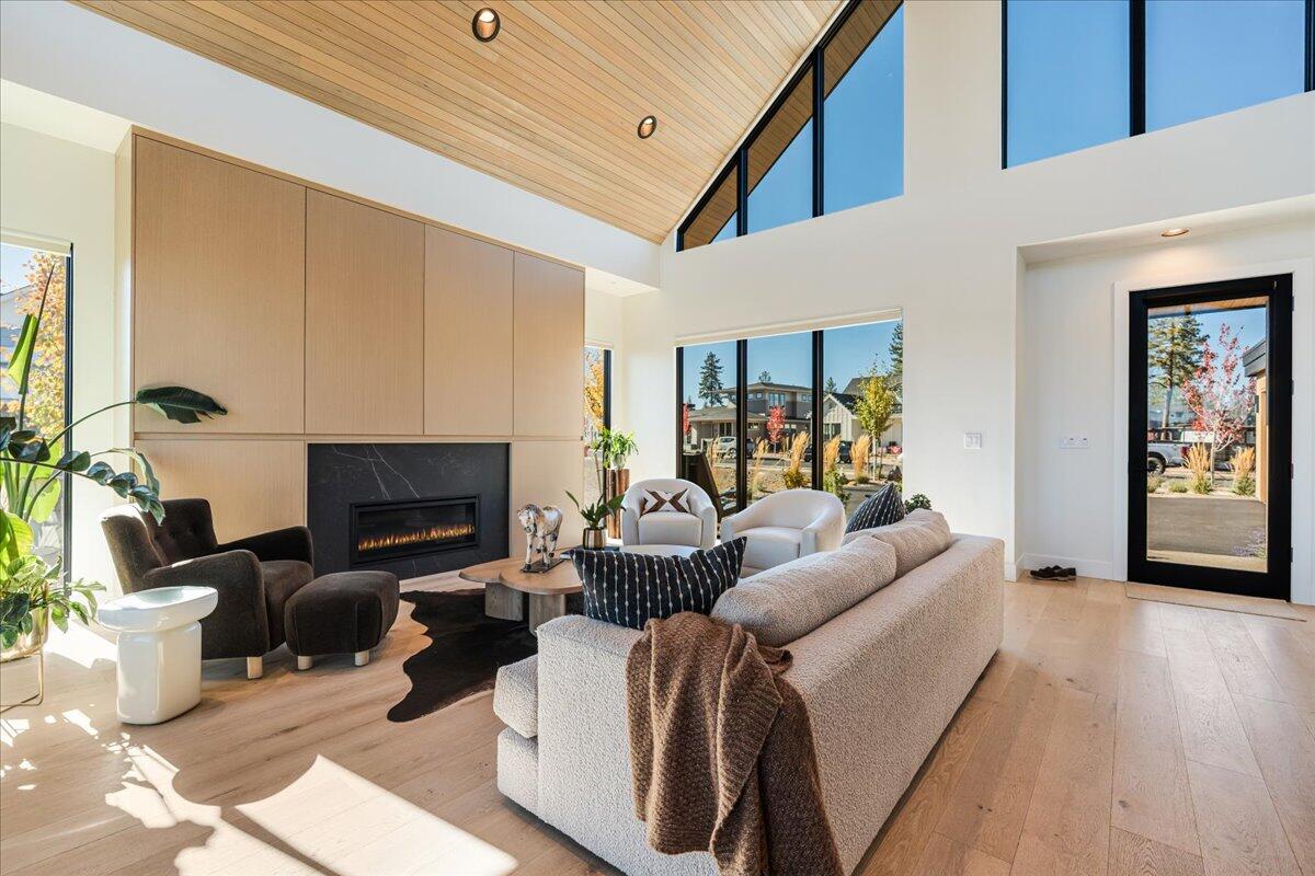 Discovery West Phase 5 - Residential
