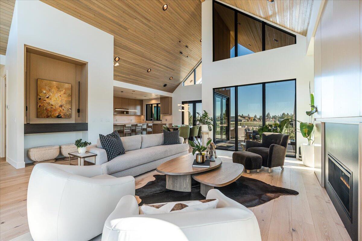 Discovery West Phase 5 - Residential