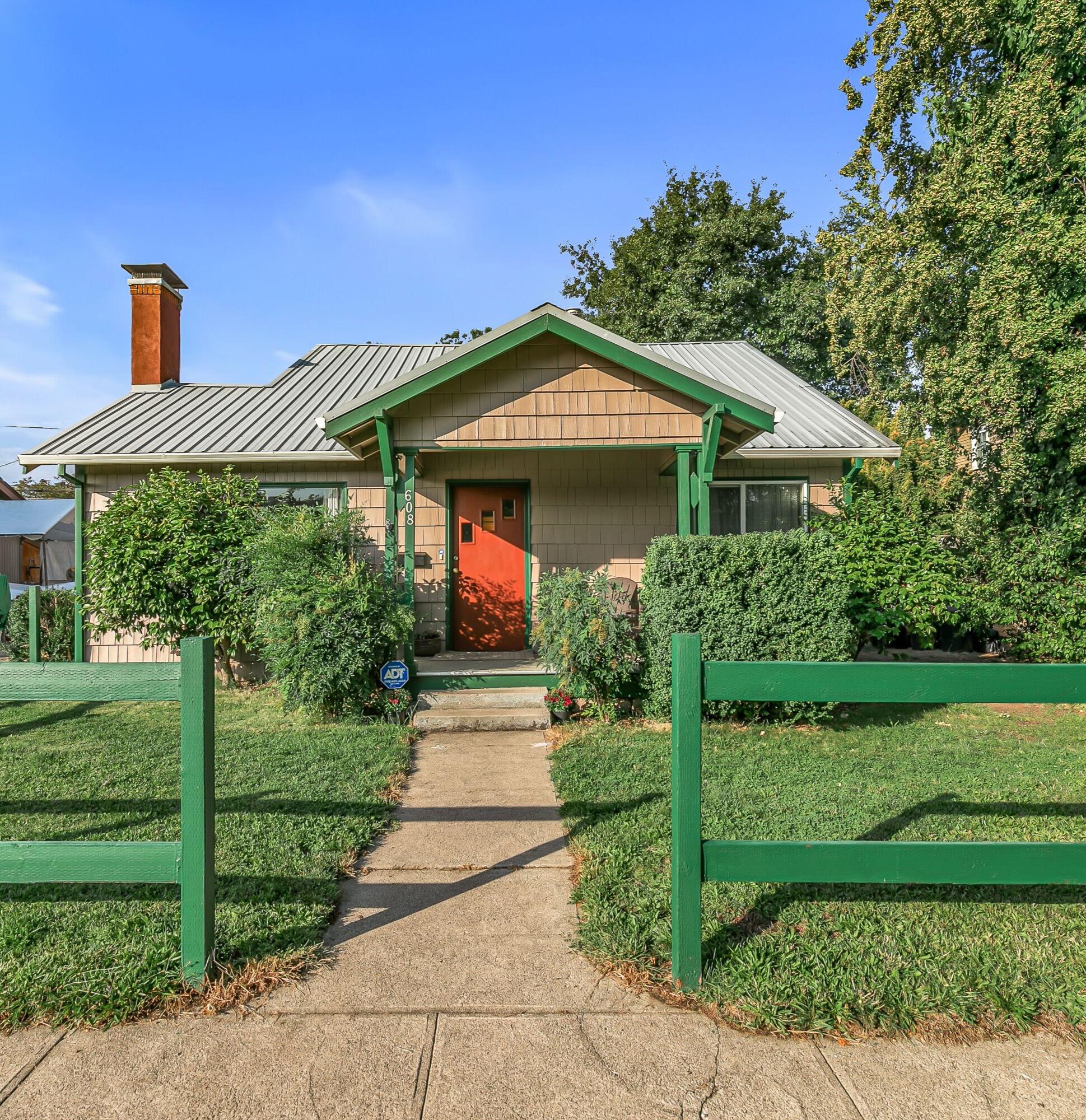 Charming Cottage Home Near Downtown Medford
Welcome to this picture-perfect 2-bedroom, 1-bath cottage home offering 1,000 SQFT of character and comfort. With fresh paint on the exterior, a metal roof, this home sits on a low-maintenance 0.11-acre lot with a detached 1-car garage for added convenience. Enjoy peaceful mornings on the inviting front porch or relax in privacy on the cozy back patio ideal for entertaining or quiet evenings. Located just minutes from downtown Medford, you're close to shopping, dining, and everyday essentials. A charming blend of historic charm and modern convenience this is cottage home living at its best!