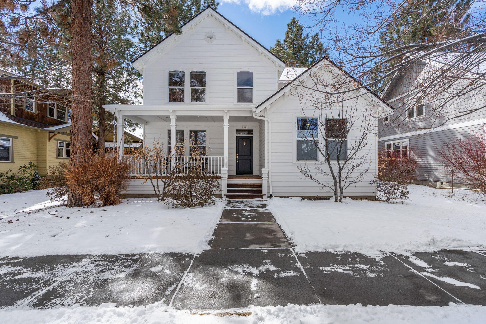 Incredible 5 bd/4ba home that offers two primary bedrooms. With one primary on the main, an office that could be a 6th bedroom as it includes a closet, and an open floorplan, this is a Northwest Crossing gem! 9 ft ceilings throughout, beautiful gas fireplace and plenty of natural light. Newly updated kitchen with walk in pantry, quartz slab countertops, new fixtures, under mount sink, and newly tiled wood floors. Recently updated primary bath, with heated floor, heated towel rack, under mount lighting, custom marble slab countertops w/ under mount sinks, soaker tub, wood tiled floors, and shower enclosure. All newer appliances, including dishwasher, fridge, oven, disposal, washer dryer. Recently painted interior/exterior, newer carpets, and a brand new water heater. Gated, landscaped, and a short distance to all of NWX's amenities and Discovery Park.