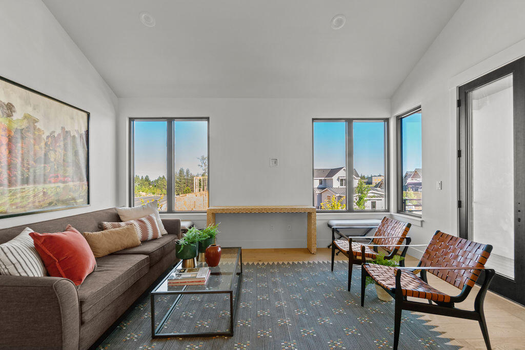 Discovery West Phase 4 - Residential