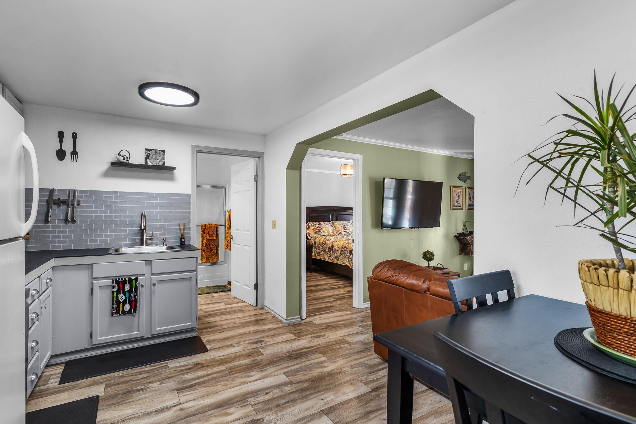 Kenwood - Residential Income