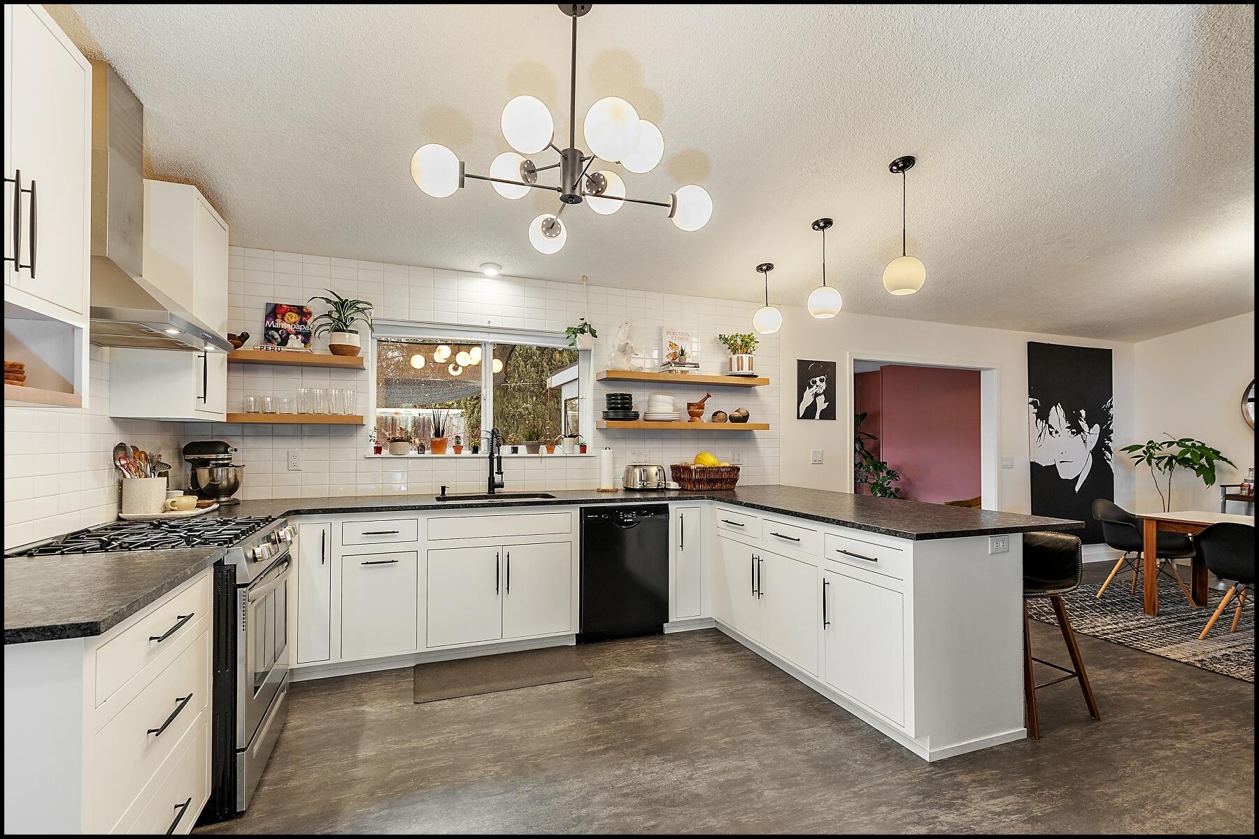 Blossom Hill Terrace Unit No 1 - Residential