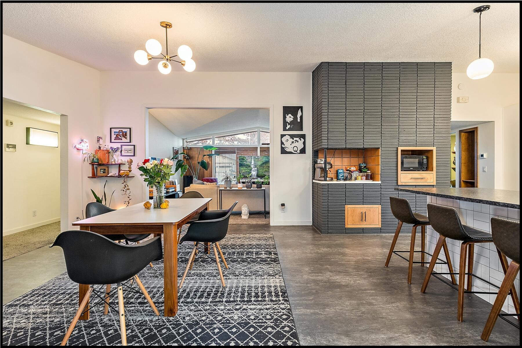 Blossom Hill Terrace Unit No 1 - Residential