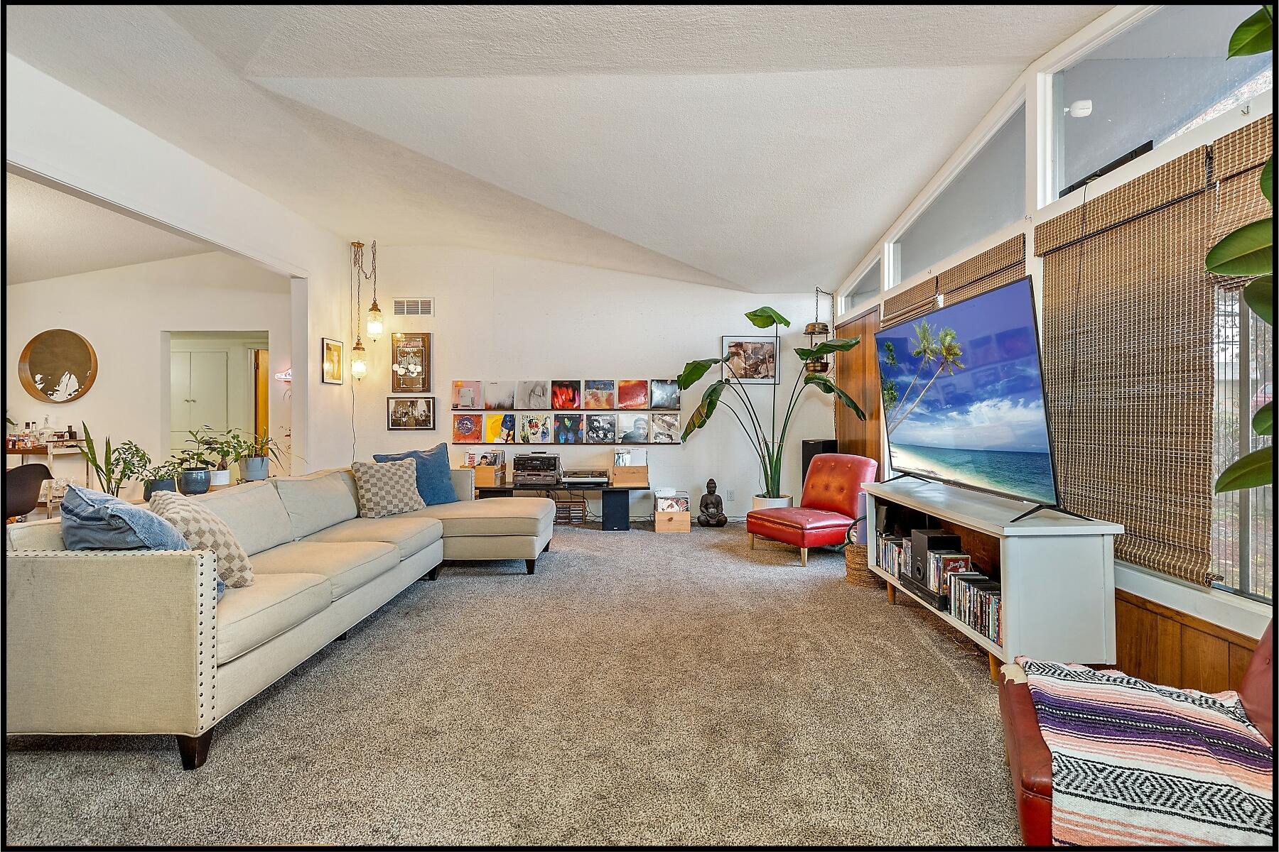 Blossom Hill Terrace Unit No 1 - Residential