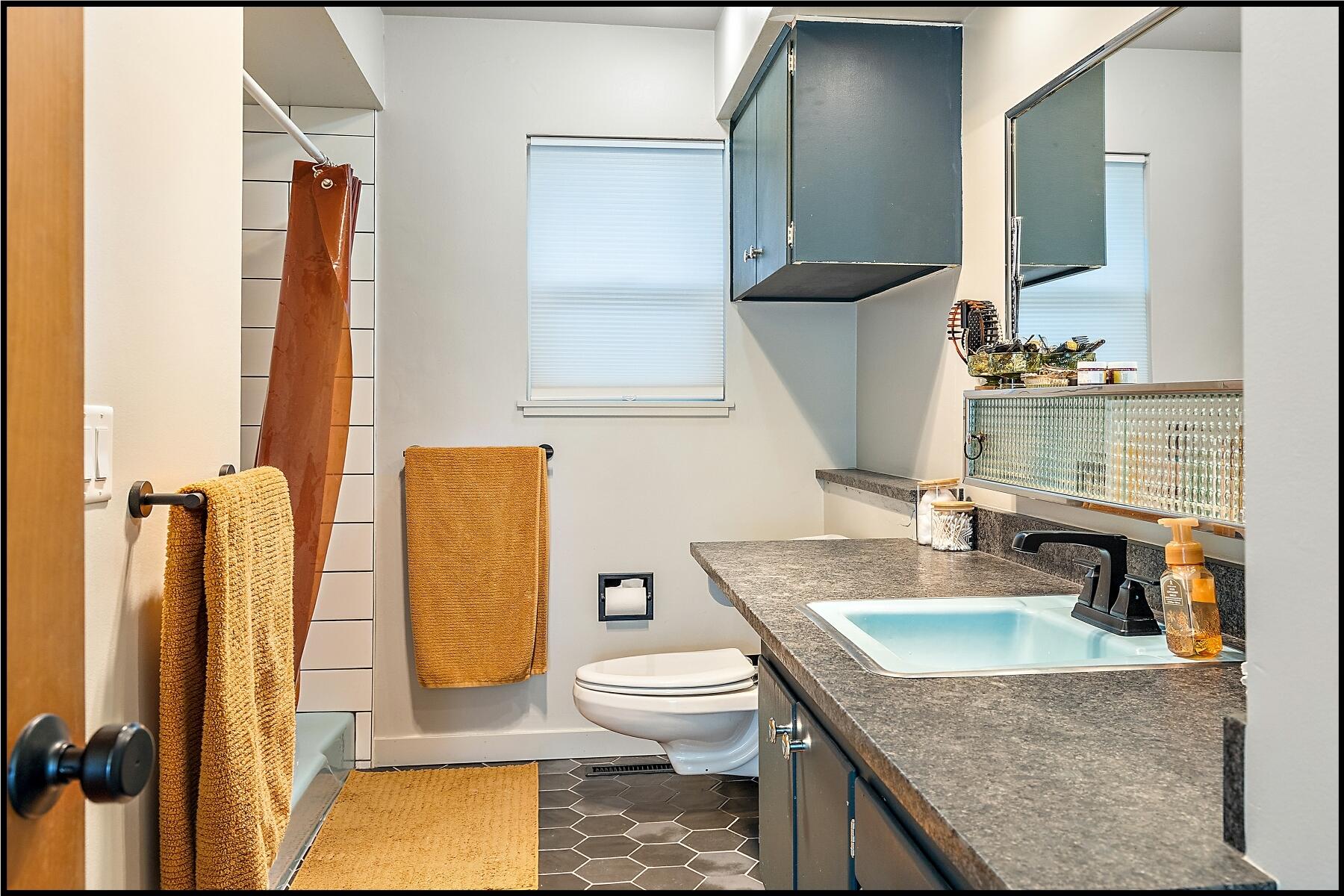 Blossom Hill Terrace Unit No 1 - Residential