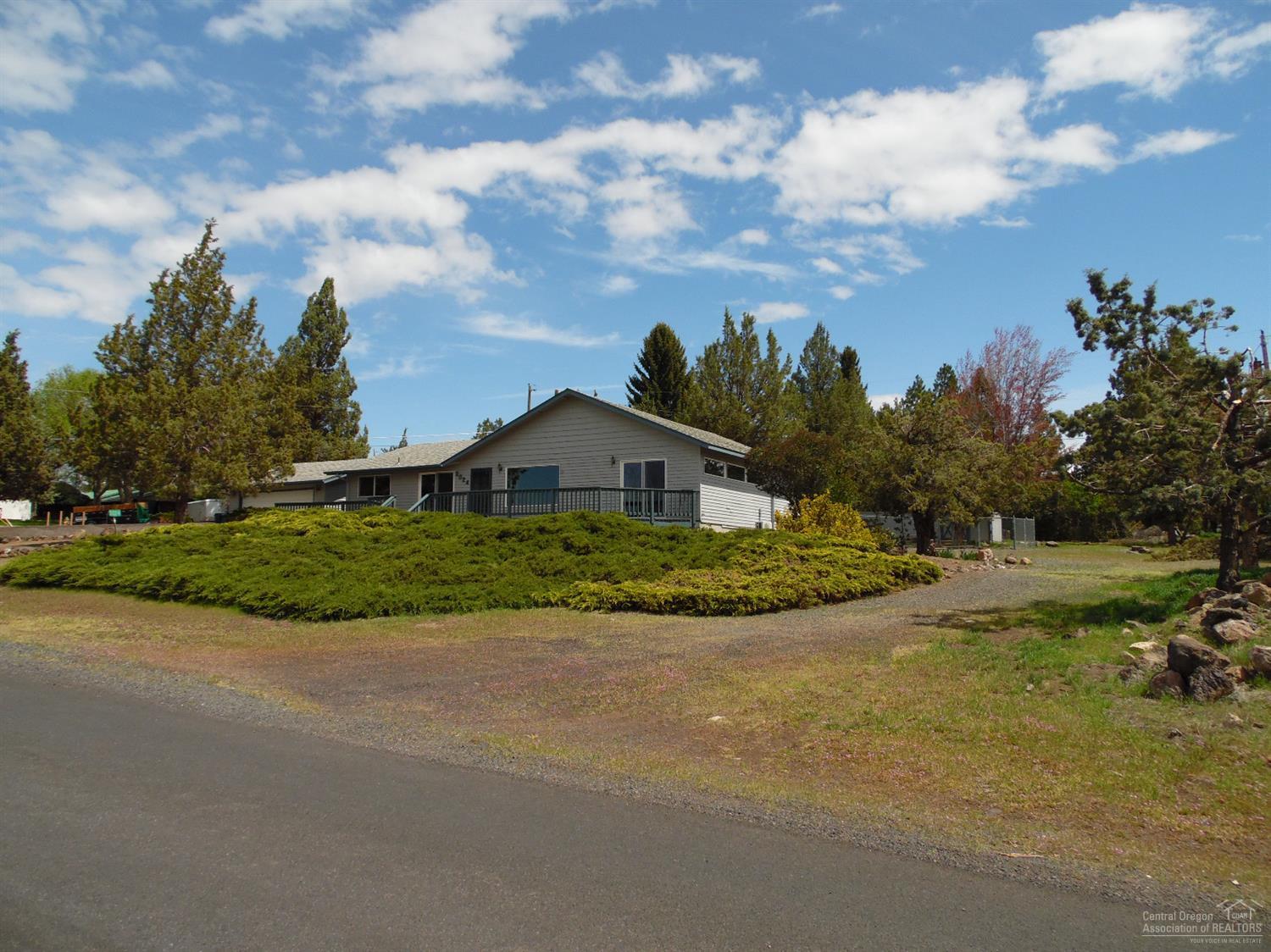 Hunts Three Sisters - Residential